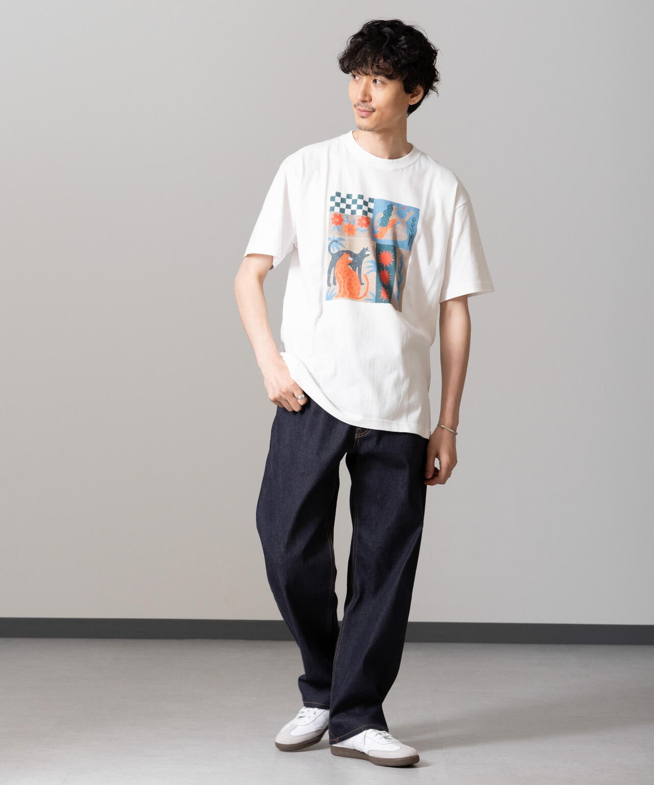 「Toyameg」modern academic TILE Tシャツ 6684224221