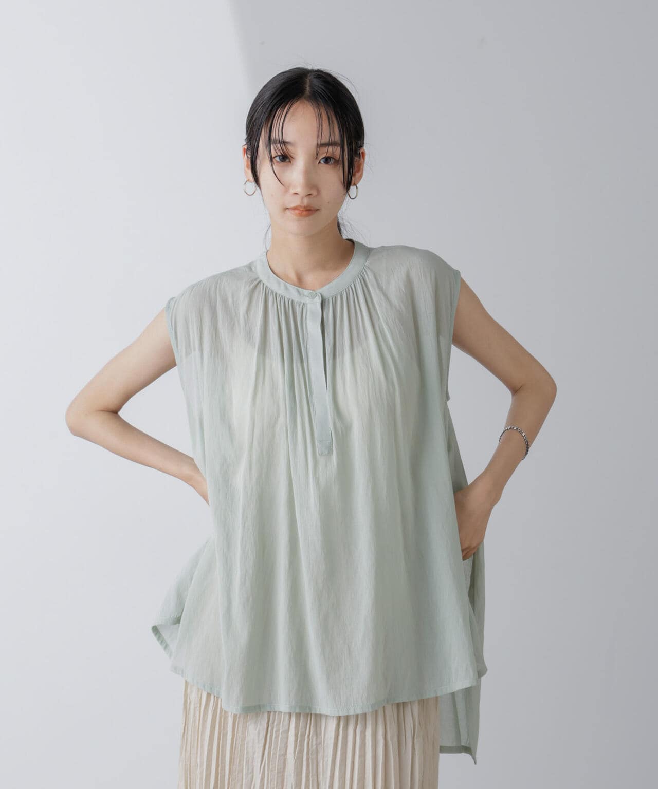 シアーノースリーブヘムブラウス 6734121317