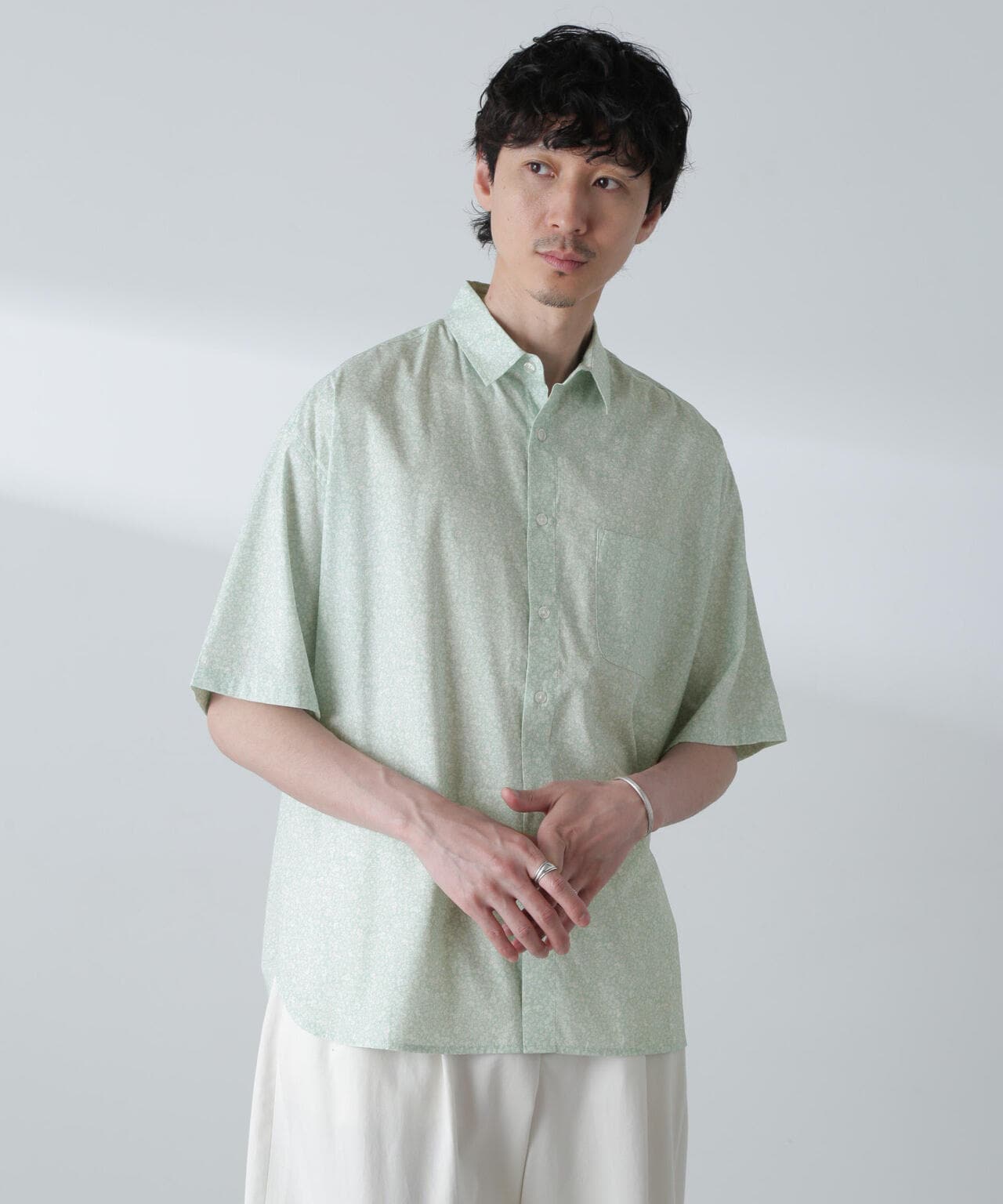 小花柄レギュラーシャツ 半袖 6724121230