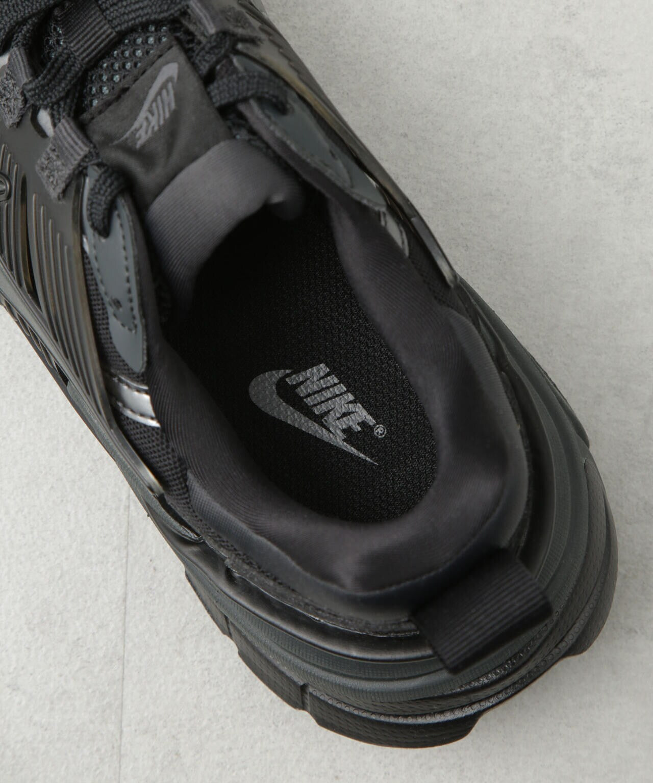 NIKE/ナイキ V2K ラン 6715134025