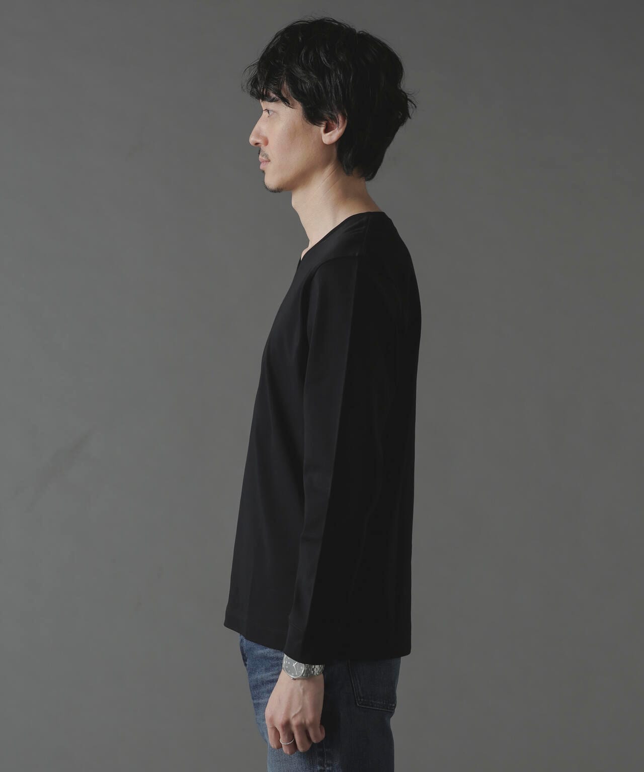アンチスメルVネックTシャツ 長袖 6724123214