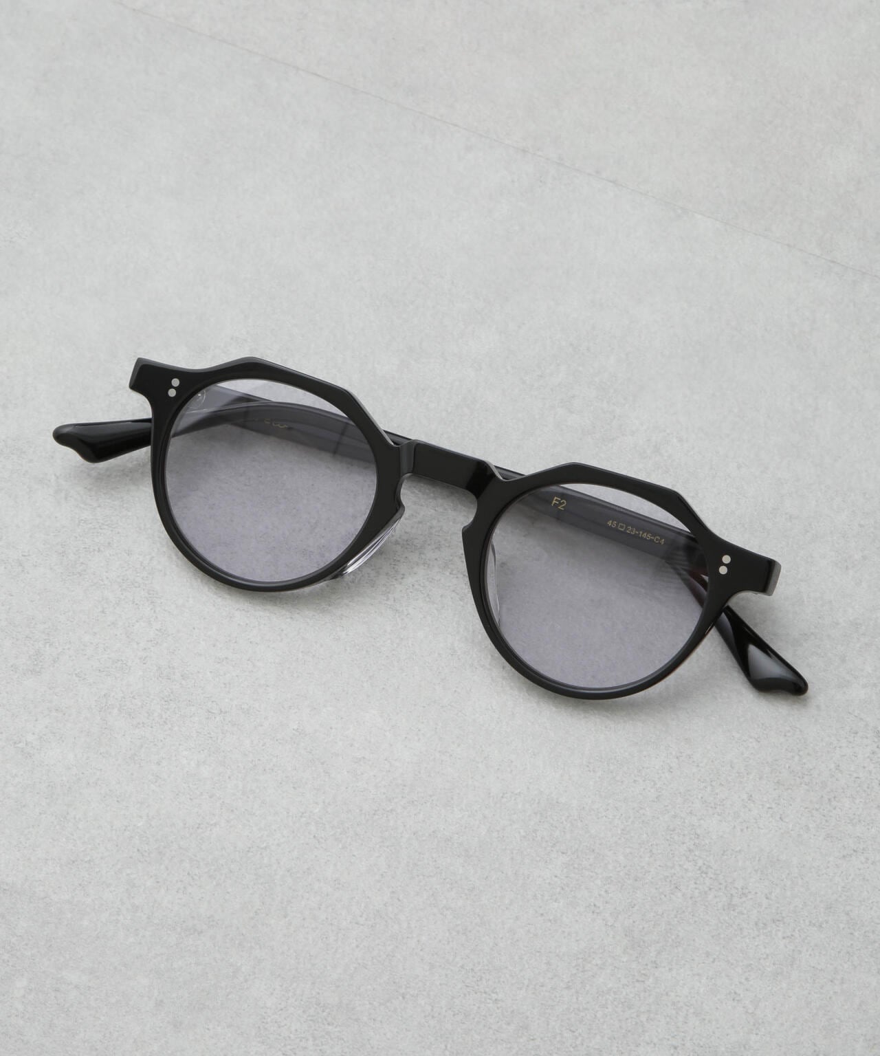 NEW.(Few.)/F2 6704240009