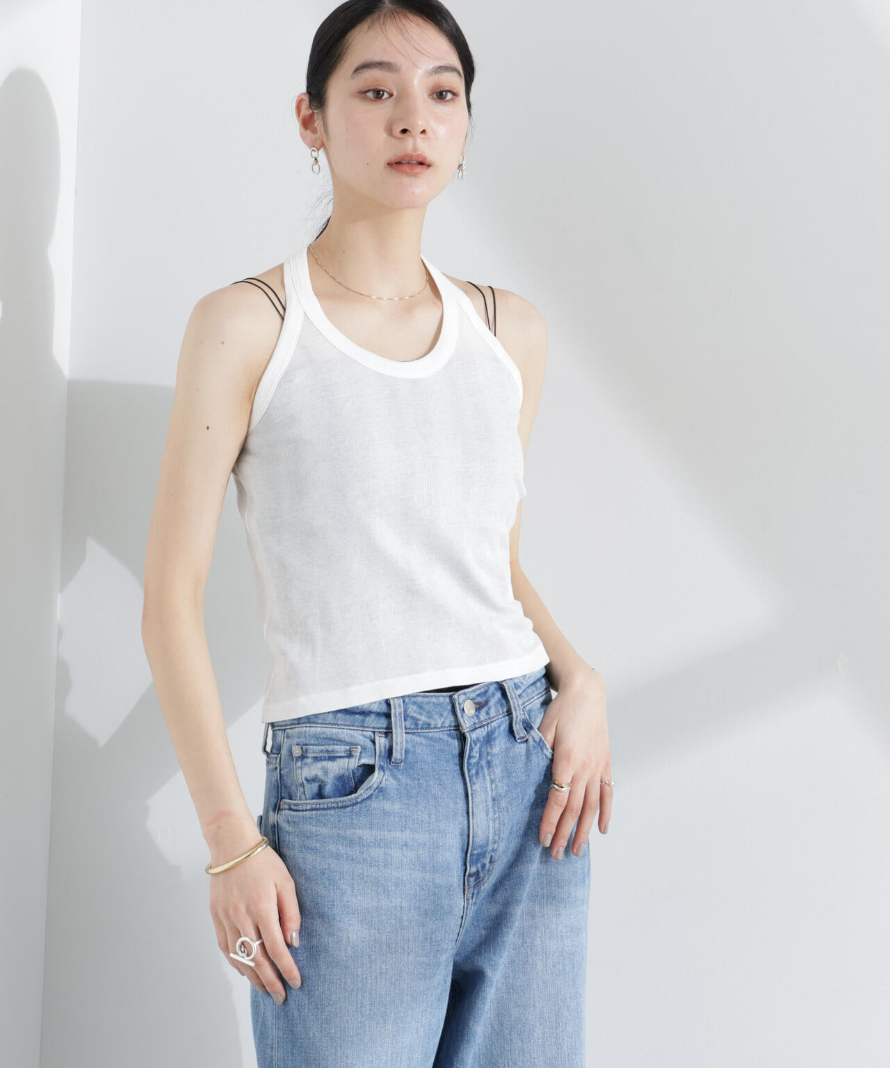 Robert P. Miller/Light Prib Halter tank 6715124033