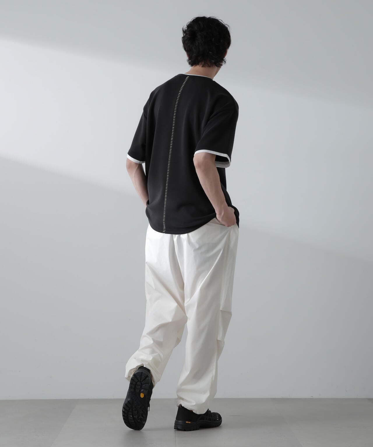 バックステッチリラックスダンボールTシャツ 半袖 6724124240