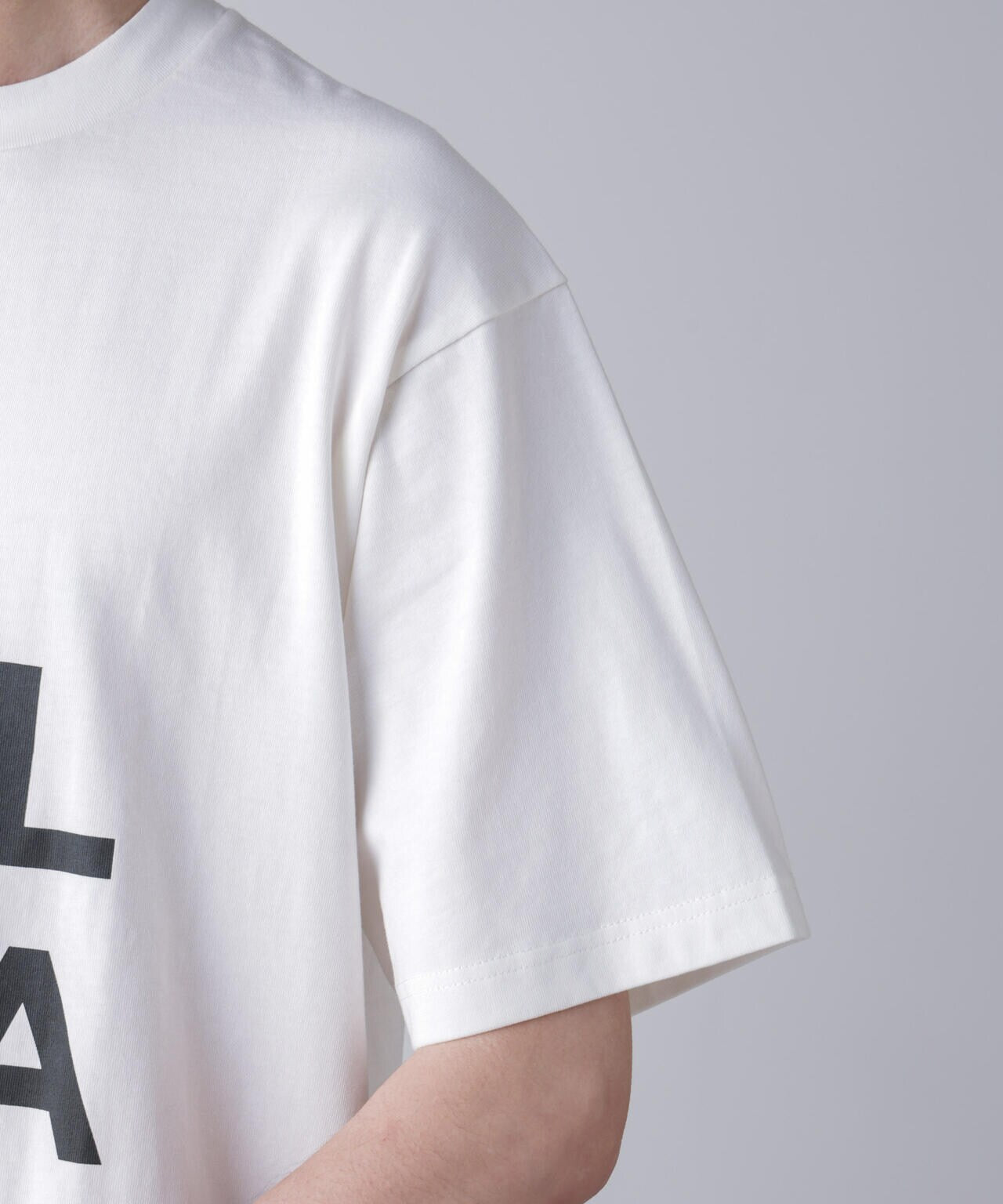 「HOTEL PALACE(オテルパレス)」COVEROSS(R) グラフィックTシャツ 6684224207