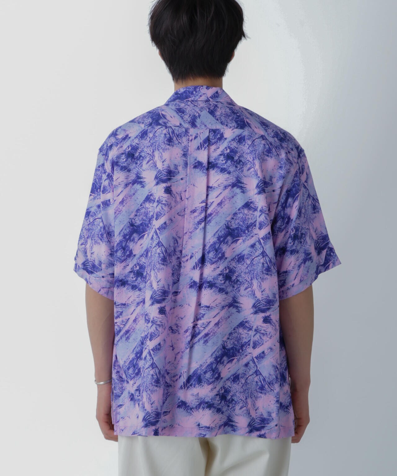 White Mountaineering/JUNGLE PATTERN OPEN COLLAR S/S 6704121016