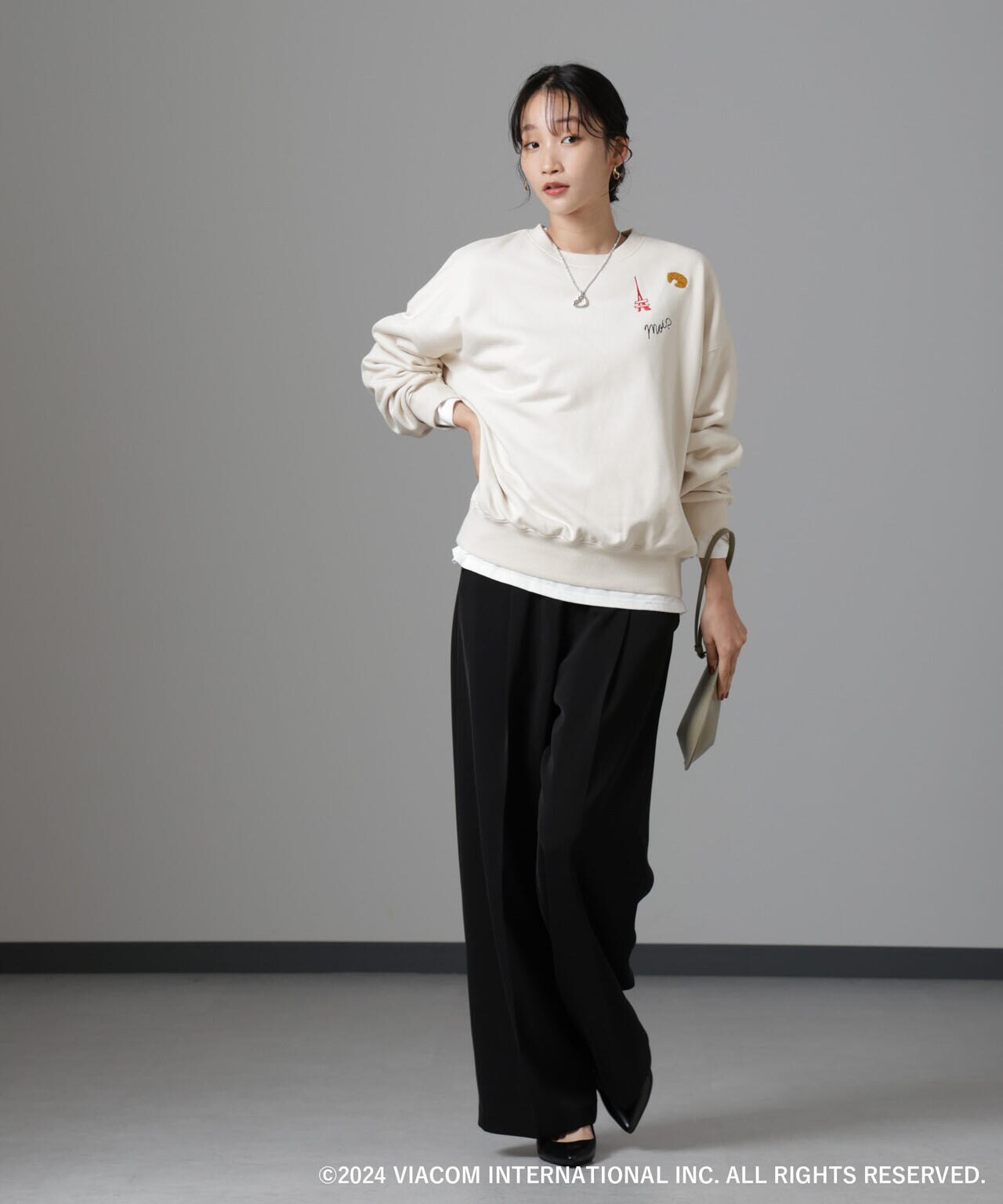 Emily in Paris×FUDGE 別注刺繍スウェット 6694223312