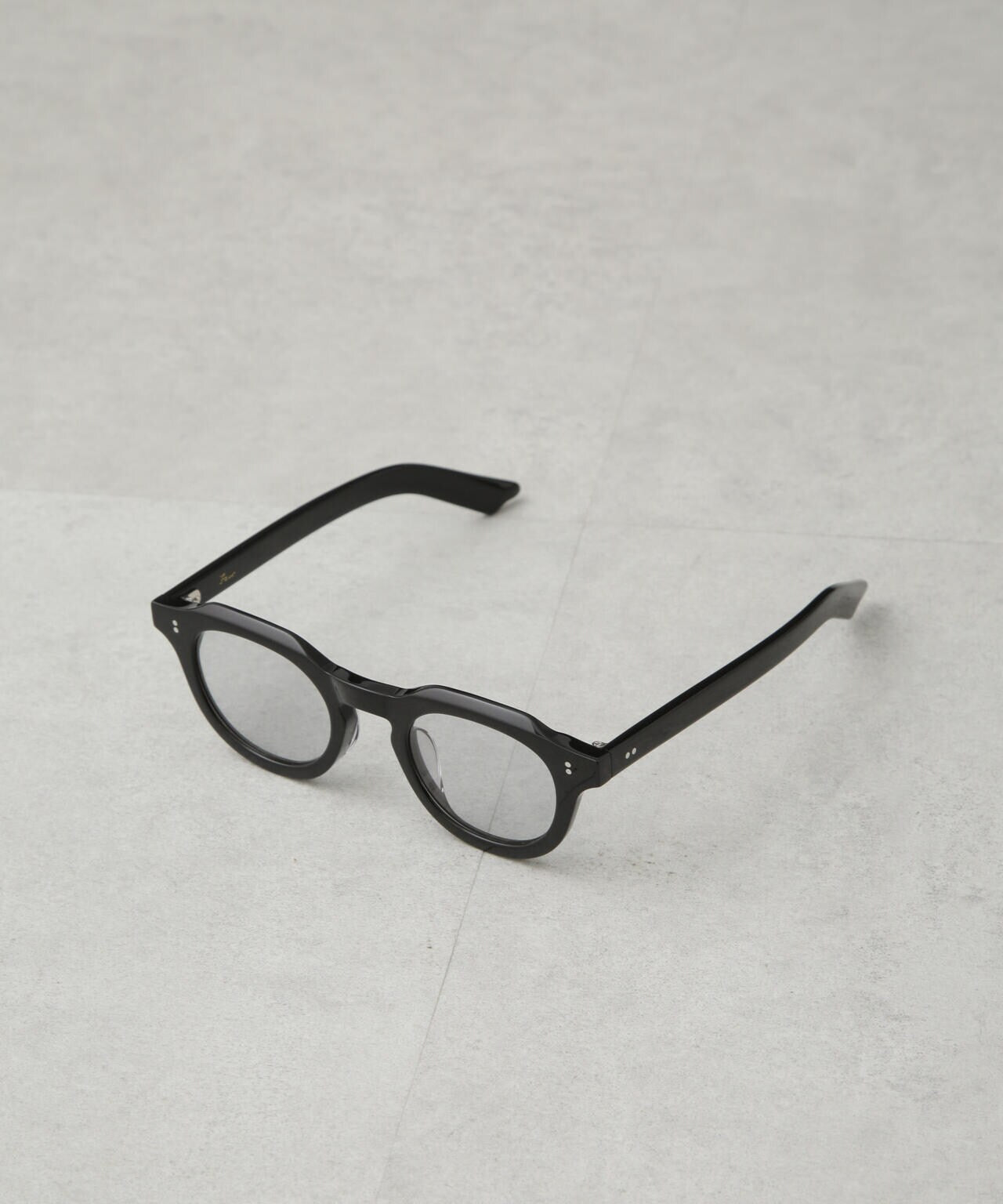 NEW.(Few.)/F11 6705140024