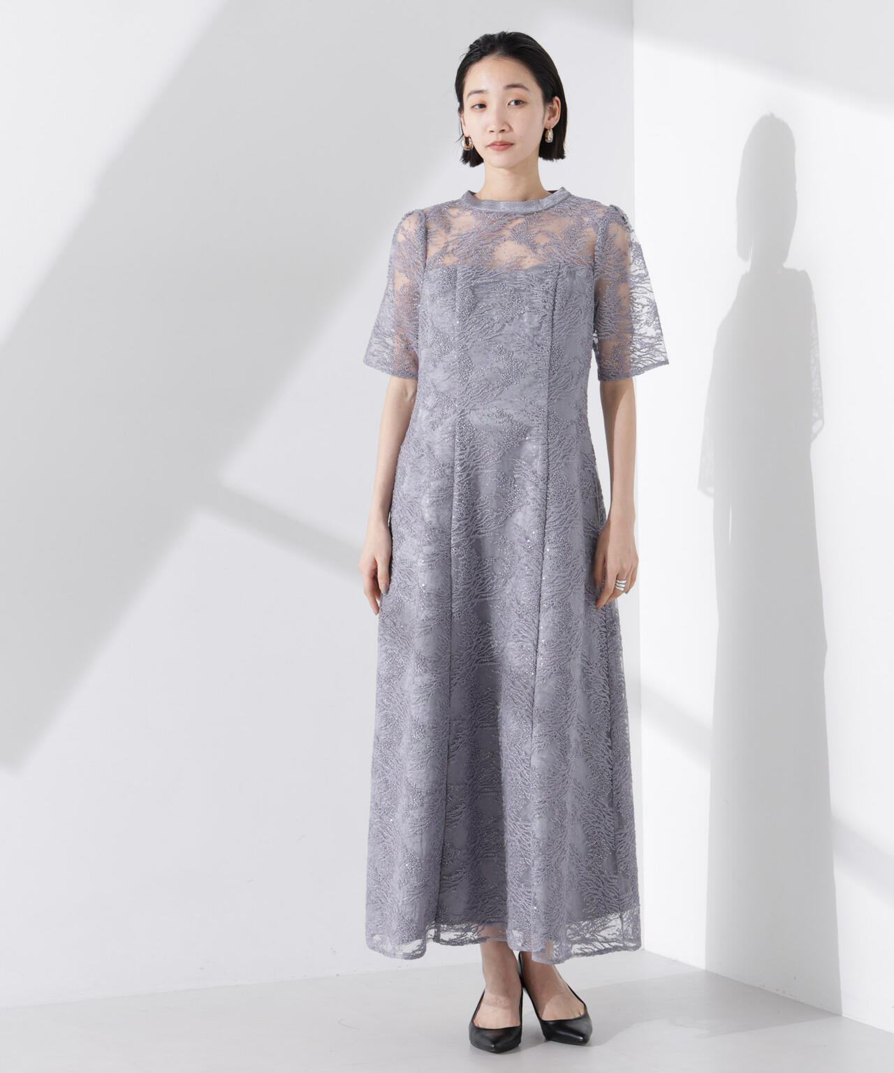 kaene/シャイニーエンブロイダリーレースドレス 6715119060