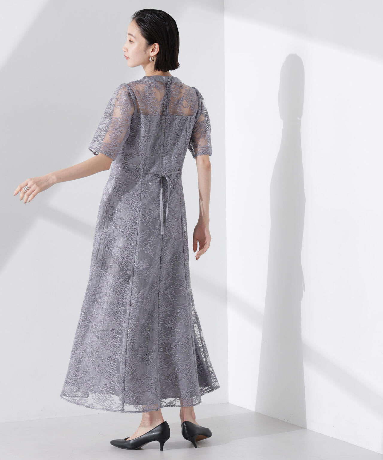 kaene/シャイニーエンブロイダリーレースドレス 6715119060