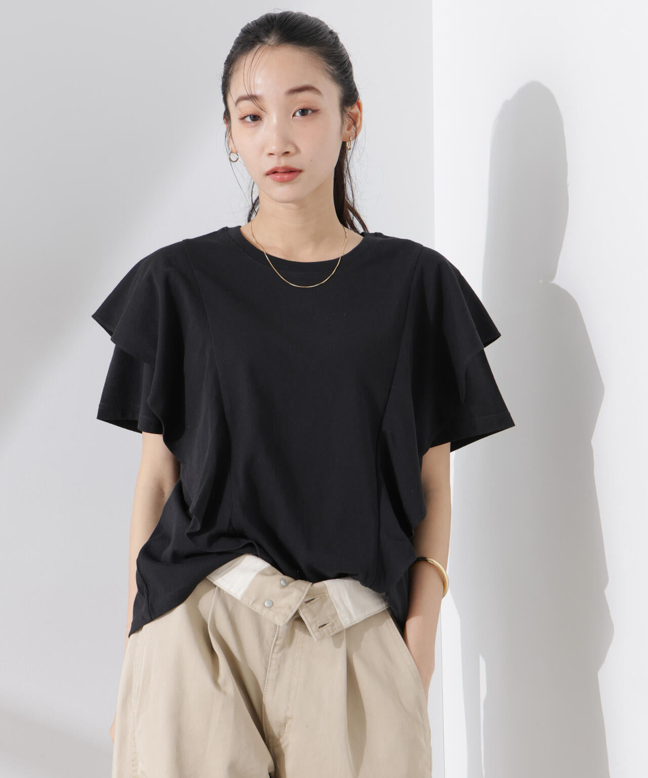 ラッフルデザインTシャツ 6735124309