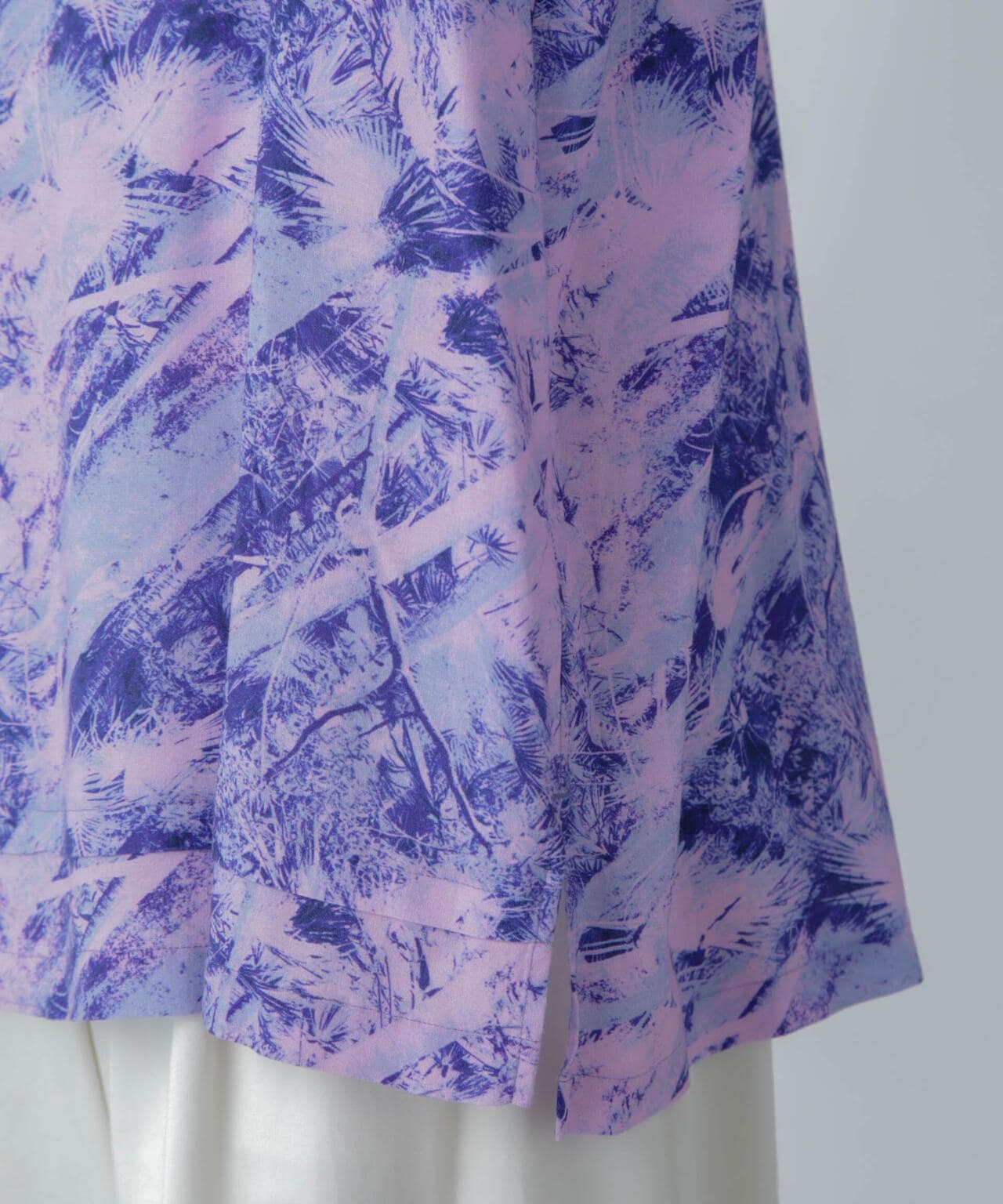 White Mountaineering/JUNGLE PATTERN OPEN COLLAR S/S 6704121016