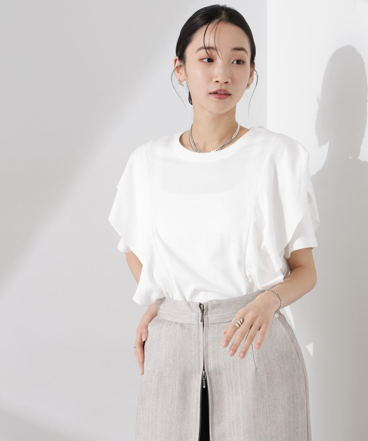 ラッフルデザインTシャツ 6735124309