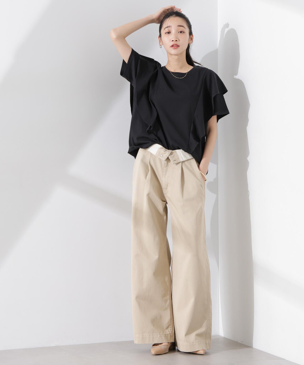 ラッフルデザインTシャツ 6735124309