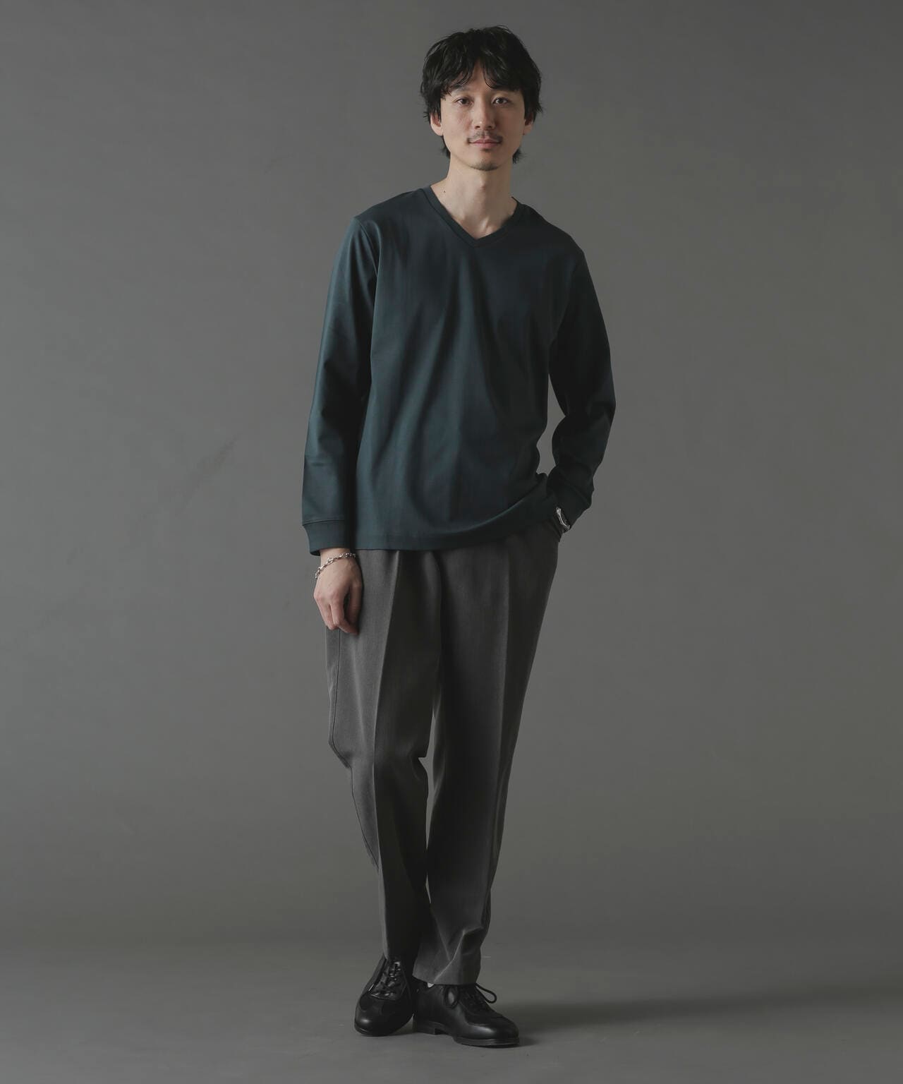 アンチスメルVネックTシャツ 長袖 6724123214