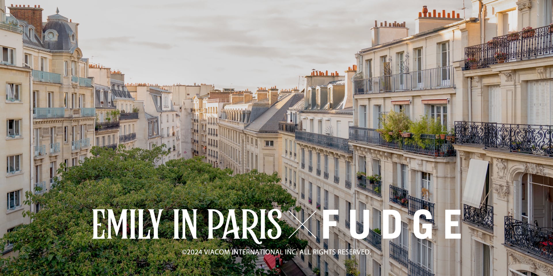 Emily in Paris × FUDGE コラボアイテム