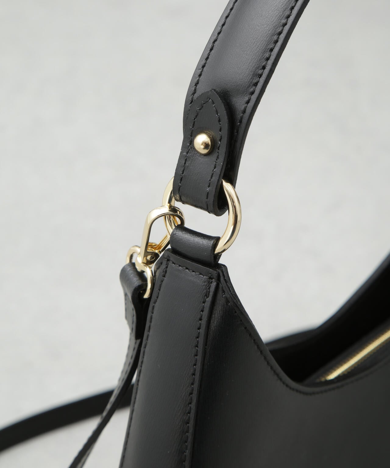 AULENTTI / 2WAY レザー ショルダーバッグ