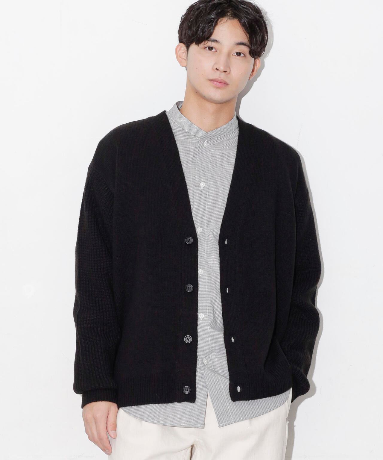 コンビゲージVネックカーディガン 6683222211