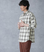 ライトベージュ