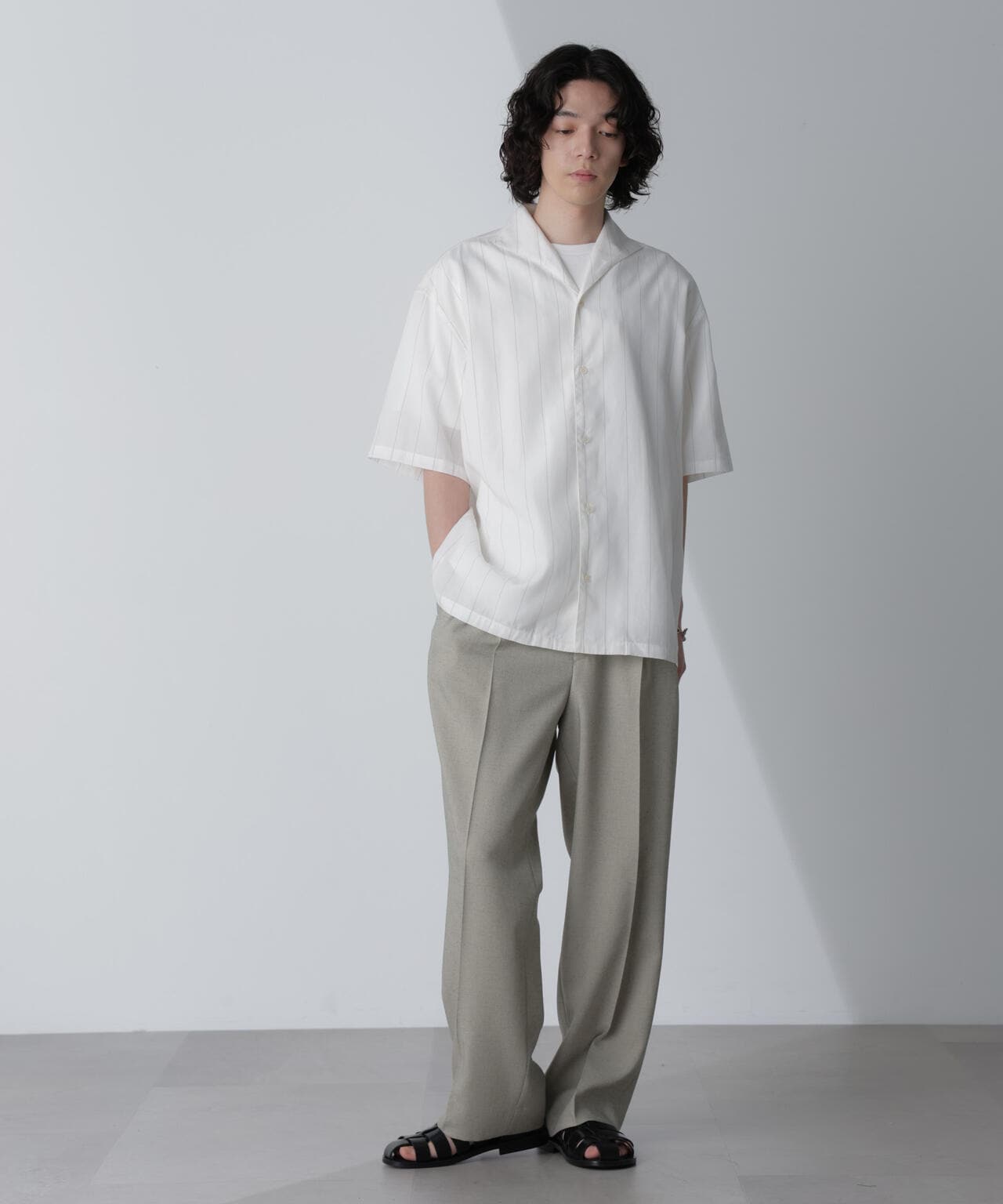 ✳️ナノ・ユニバース　ドレスシャツ　麻　　CANCLINI　グレー　44 リネン ブレンド ピンストライプ ワイドカラー シャツ