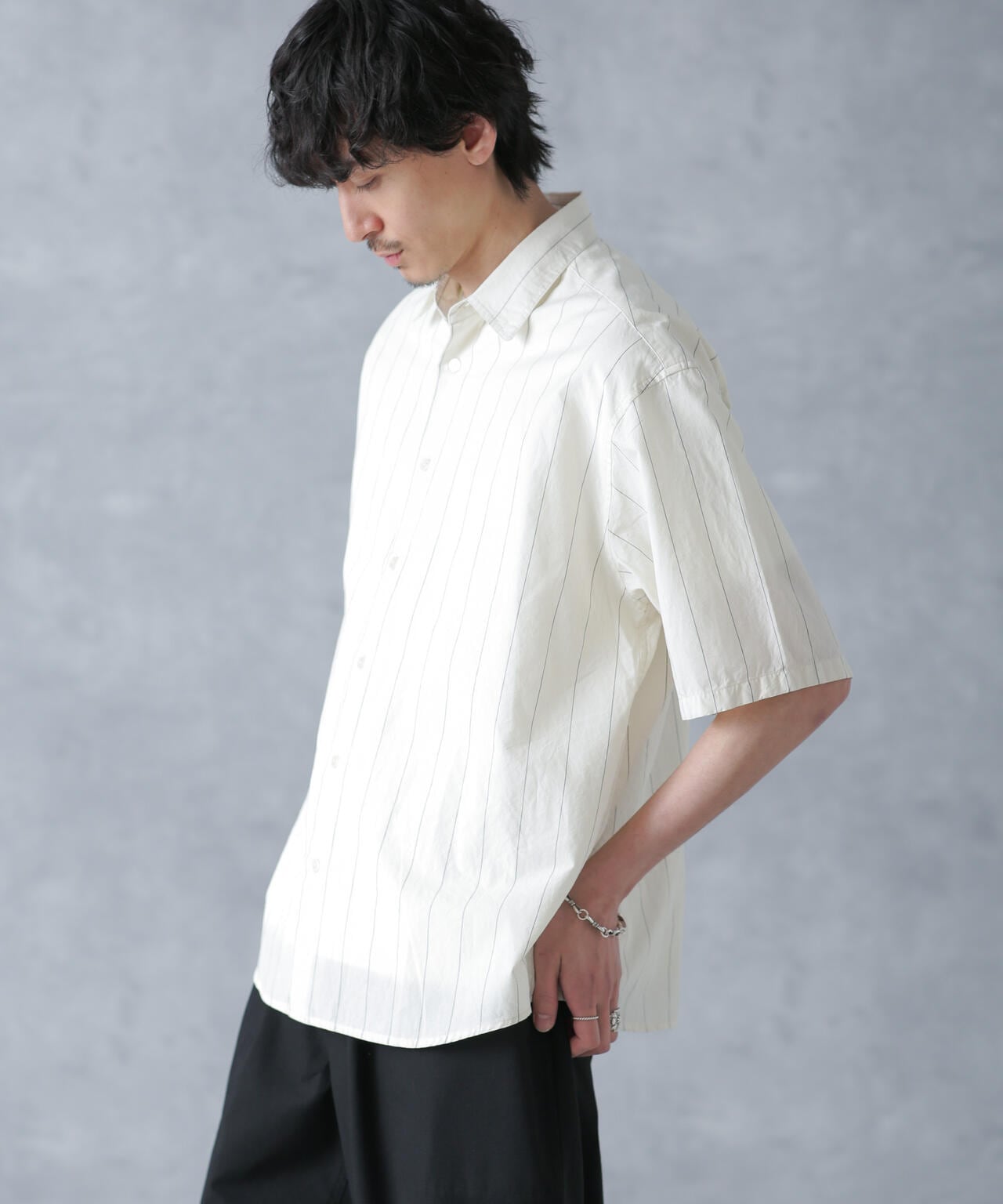 【定価1.7万】ティシュ TISSU *コットンリネンストライプバンドカラーロングシャツ*綿麻紺白ブラウス(25-2503-487)【62D52】 UNIVERSAL TISSU ユニヴァーサルティシュ フレンチ リネン 麻