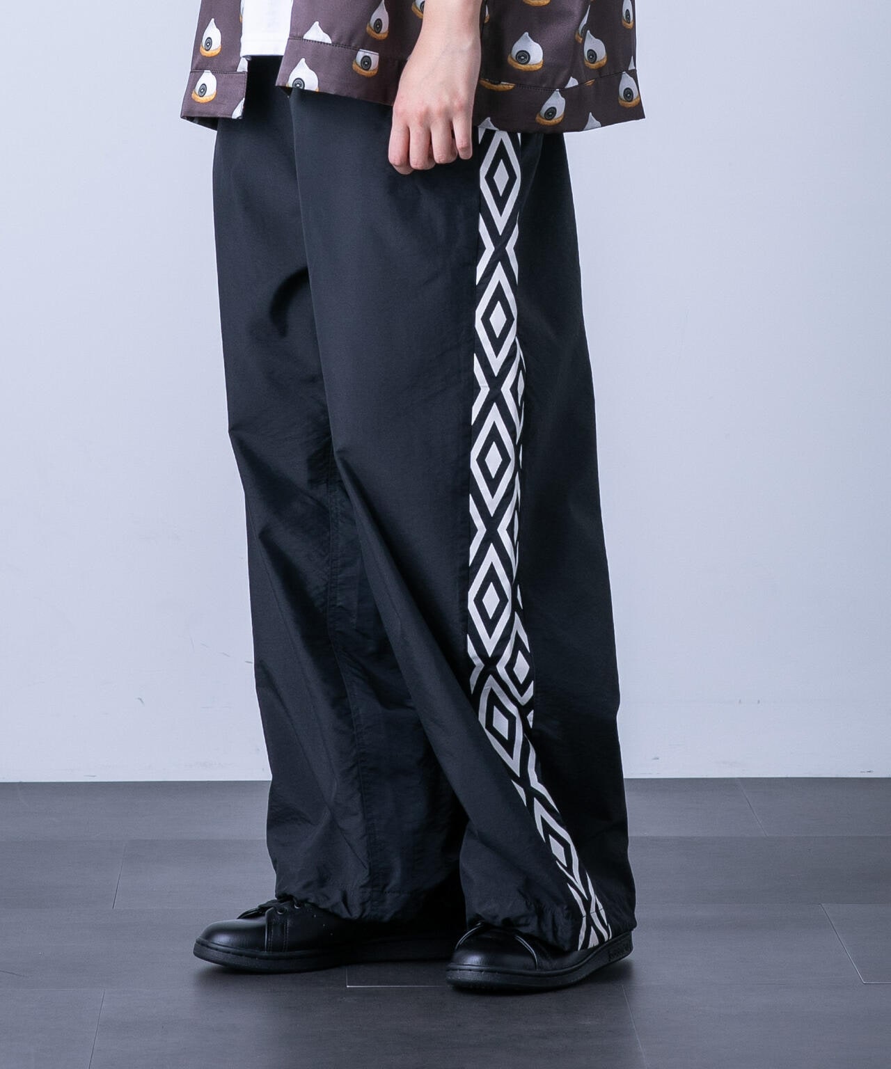 「HOTEL PALACE（オテルパラス）」UMBROトラックパンツ 6684127215