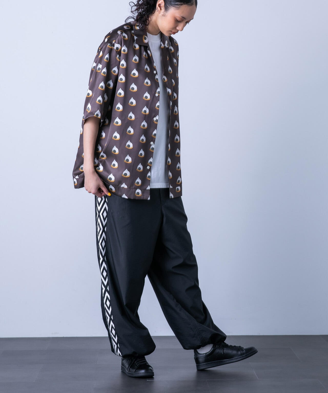 「HOTEL PALACE（オテルパラス）」UMBROトラックパンツ 6684127215