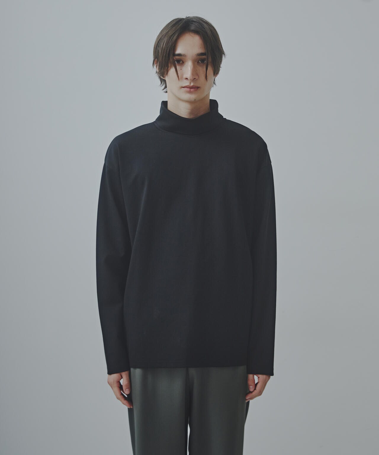 SWEAT RAGLAN TURTLE NECK – ANATOMICA AOYAMA