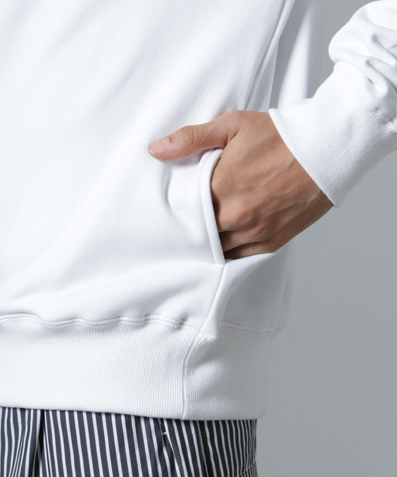 ｢NJ/CLUB｣PARKSTOCK プリントスウェットパーカー 6684223228