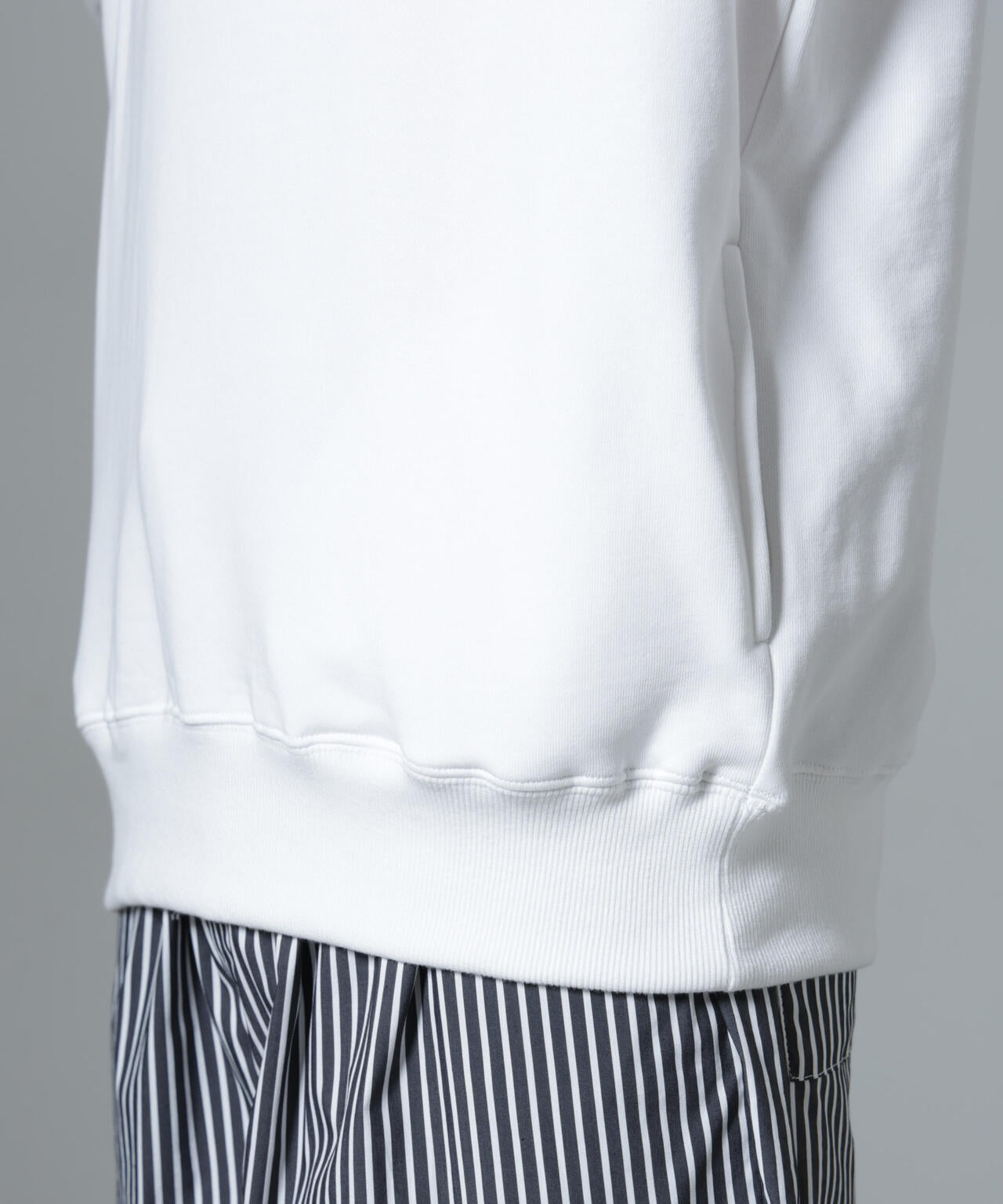 ｢NJ/CLUB｣PARKSTOCK プリントスウェットパーカー 6684223228