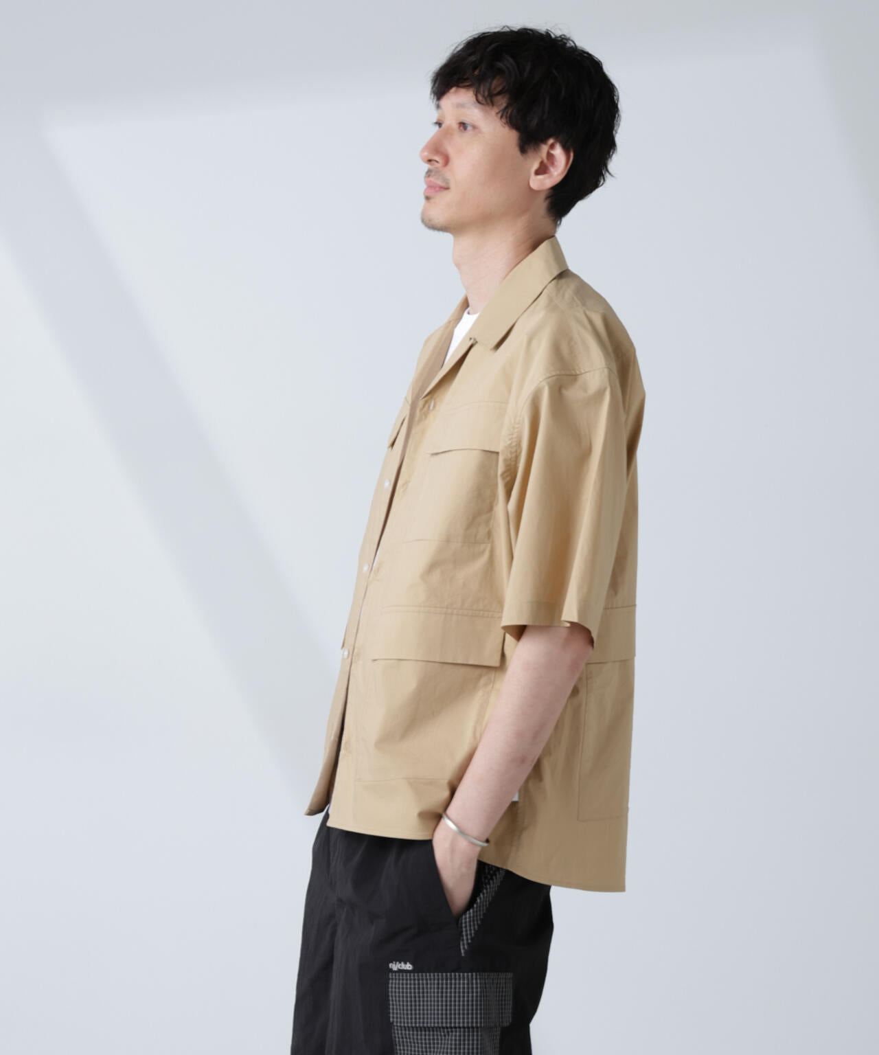 NJ/CLUB」 ユーティリティ マルチポケット シャツ 半袖