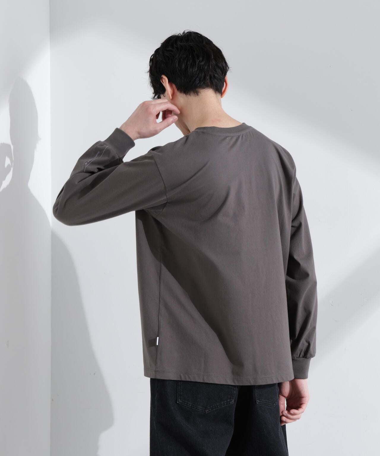 NJ/CLUB｣ ロゴ プリント ロングスリーブ Tシャツ