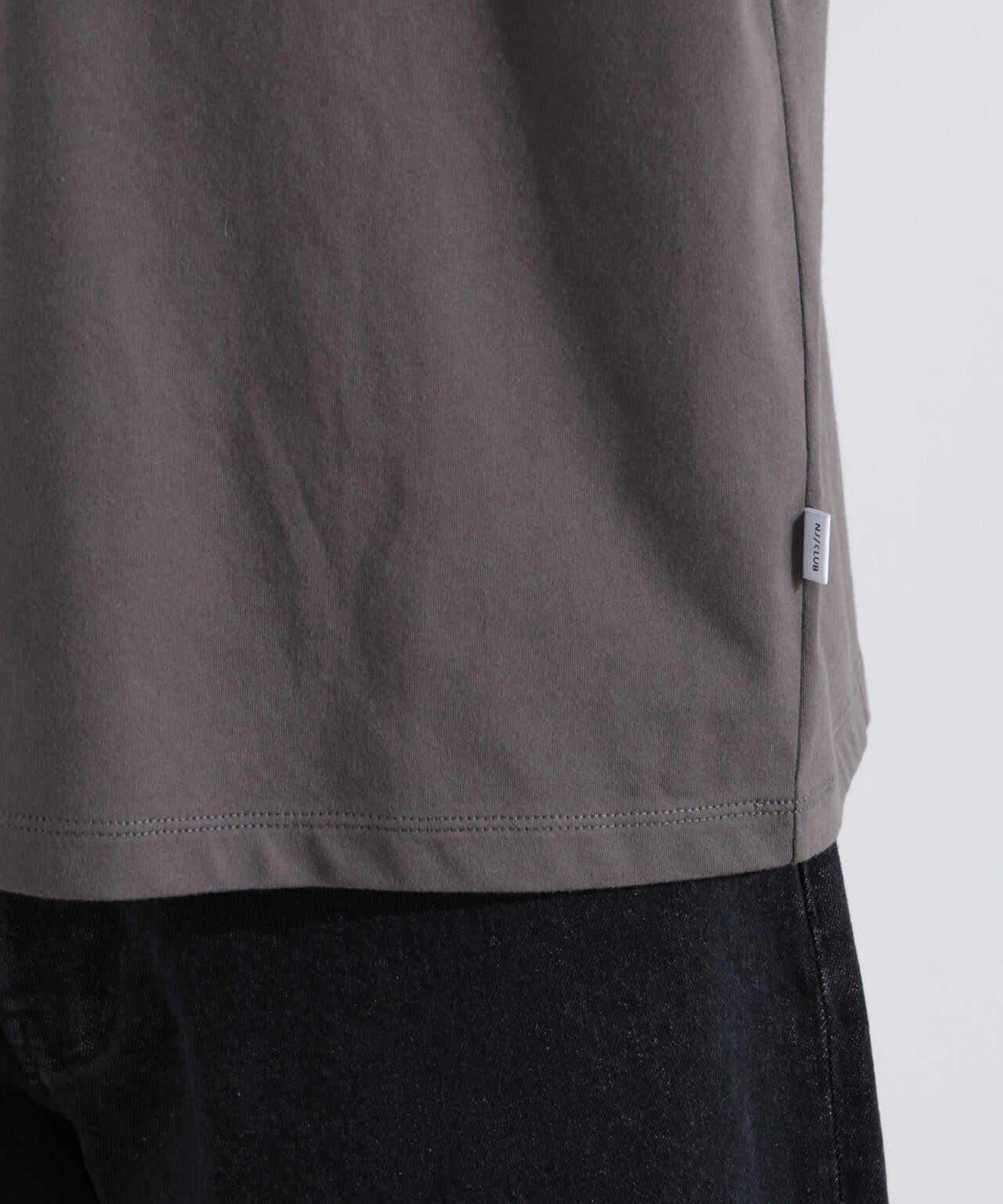 NJ/CLUB｣ ロゴ プリント ロングスリーブ Tシャツ