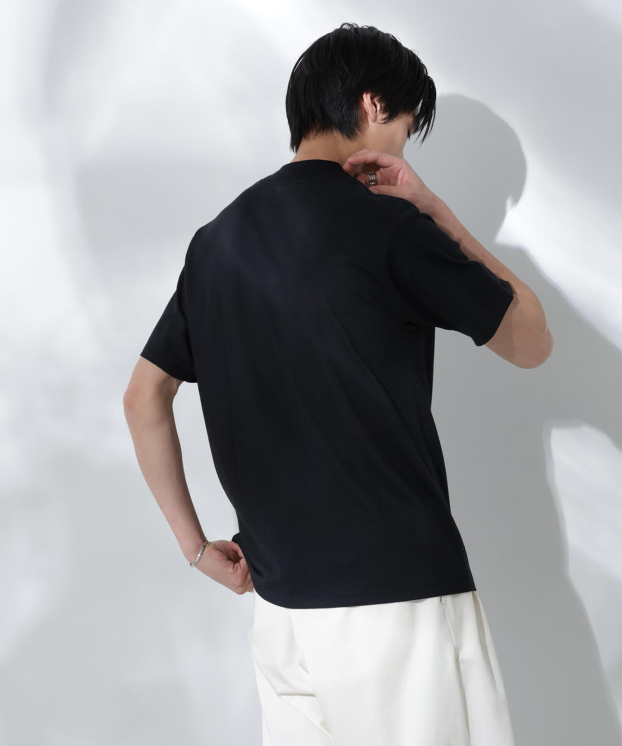 Anti Soaked(R)  汗染み防止 モックネックレギュラーシルエットTシャツ 6685124204
