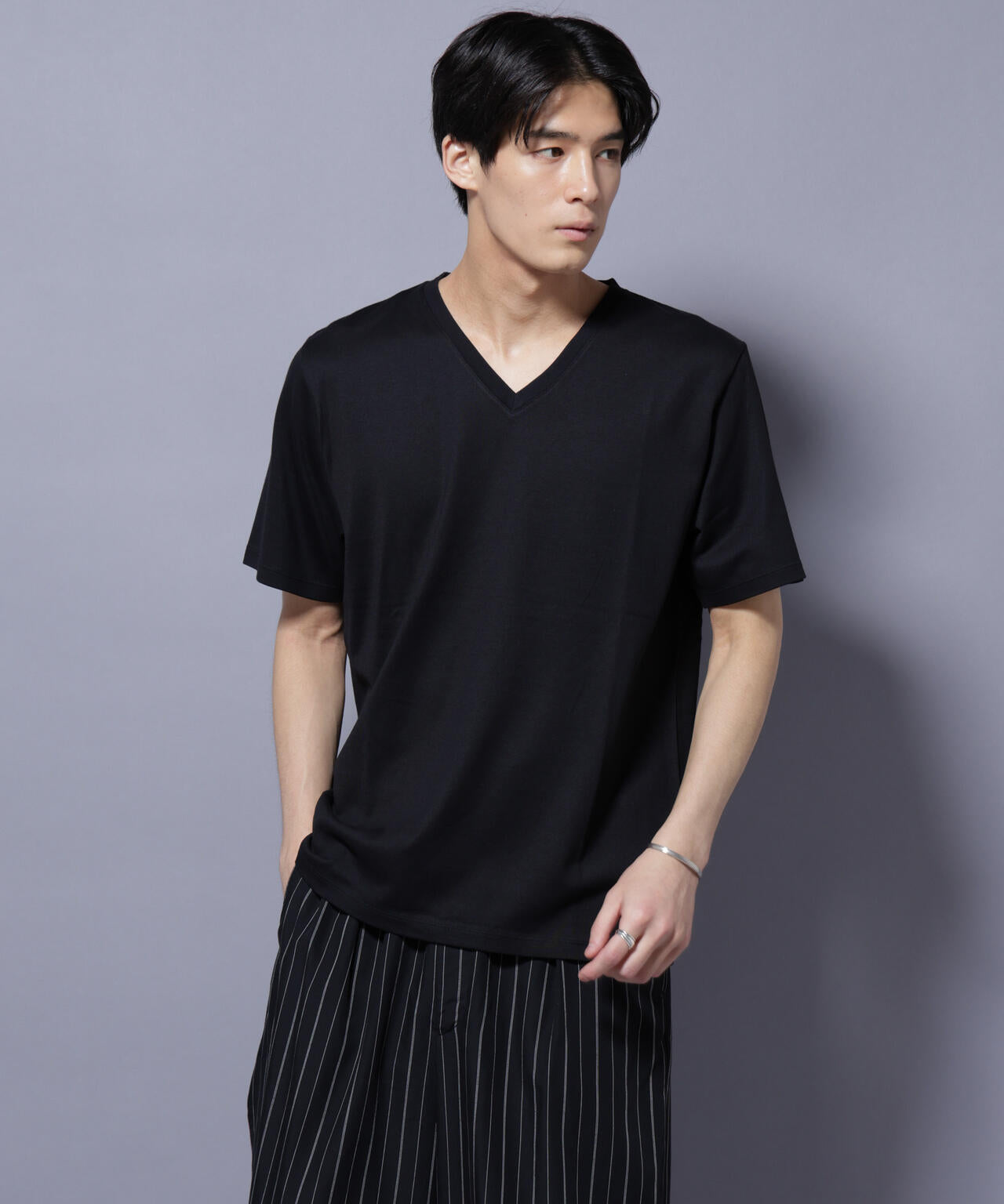WEB限定/Anti Soaked(R) 汗染み防止 Vネック レギュラーシルエットTシャツ 6685124206