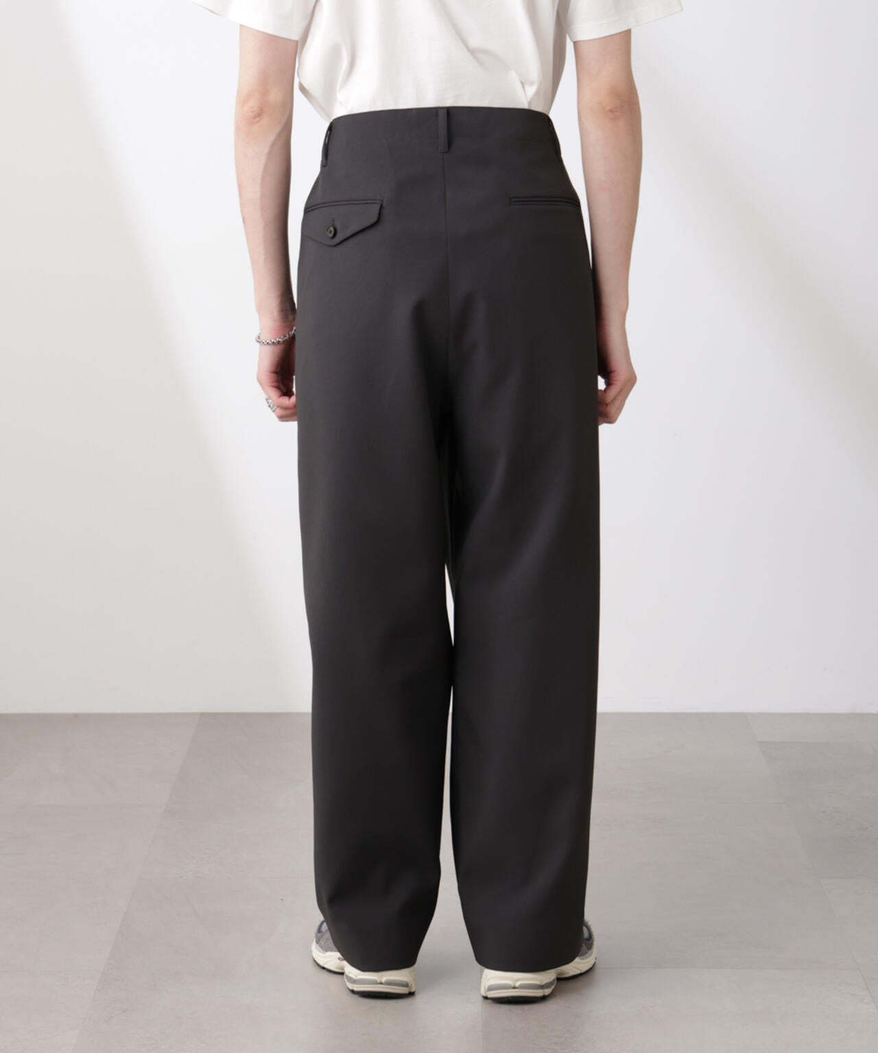 ｢SOIGNE｣ECOPET(R)×AEROツイルストレッチチノスラックス 6685127207