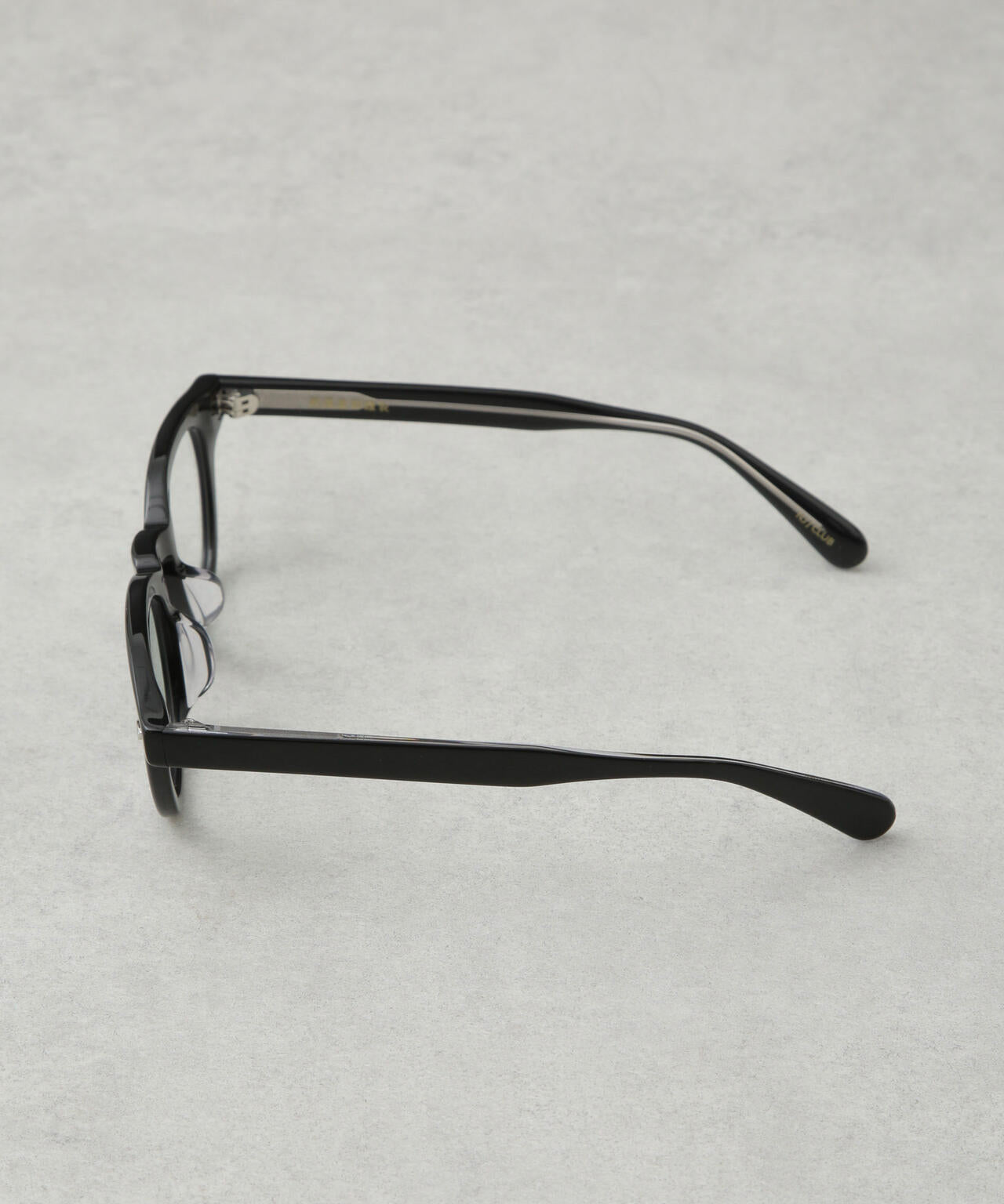 NJ/CLUB」旅倶楽部 ボストンアイウエア(調光レンズ)