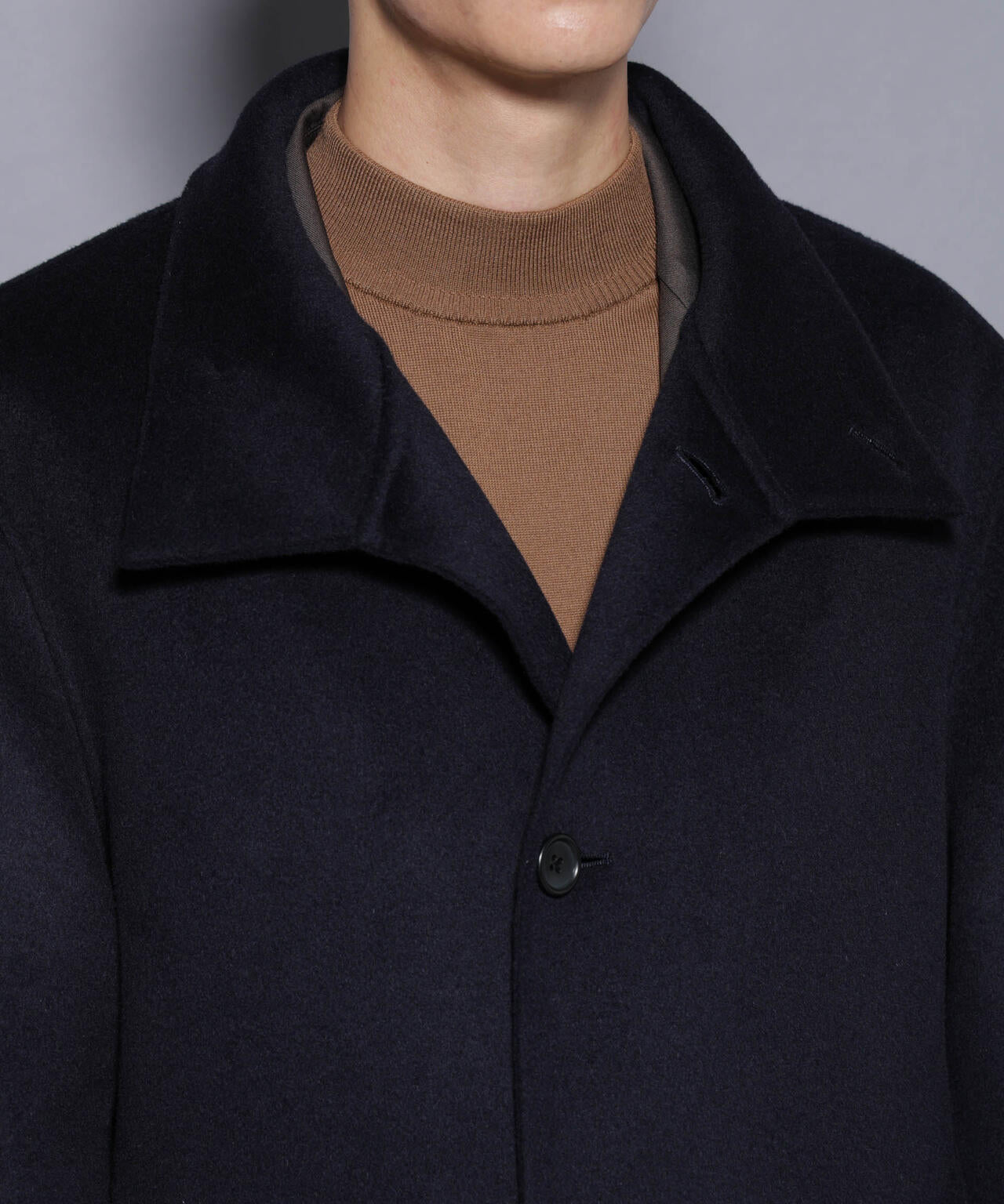 ウールリバースタンドベルテッドコート 6685211202