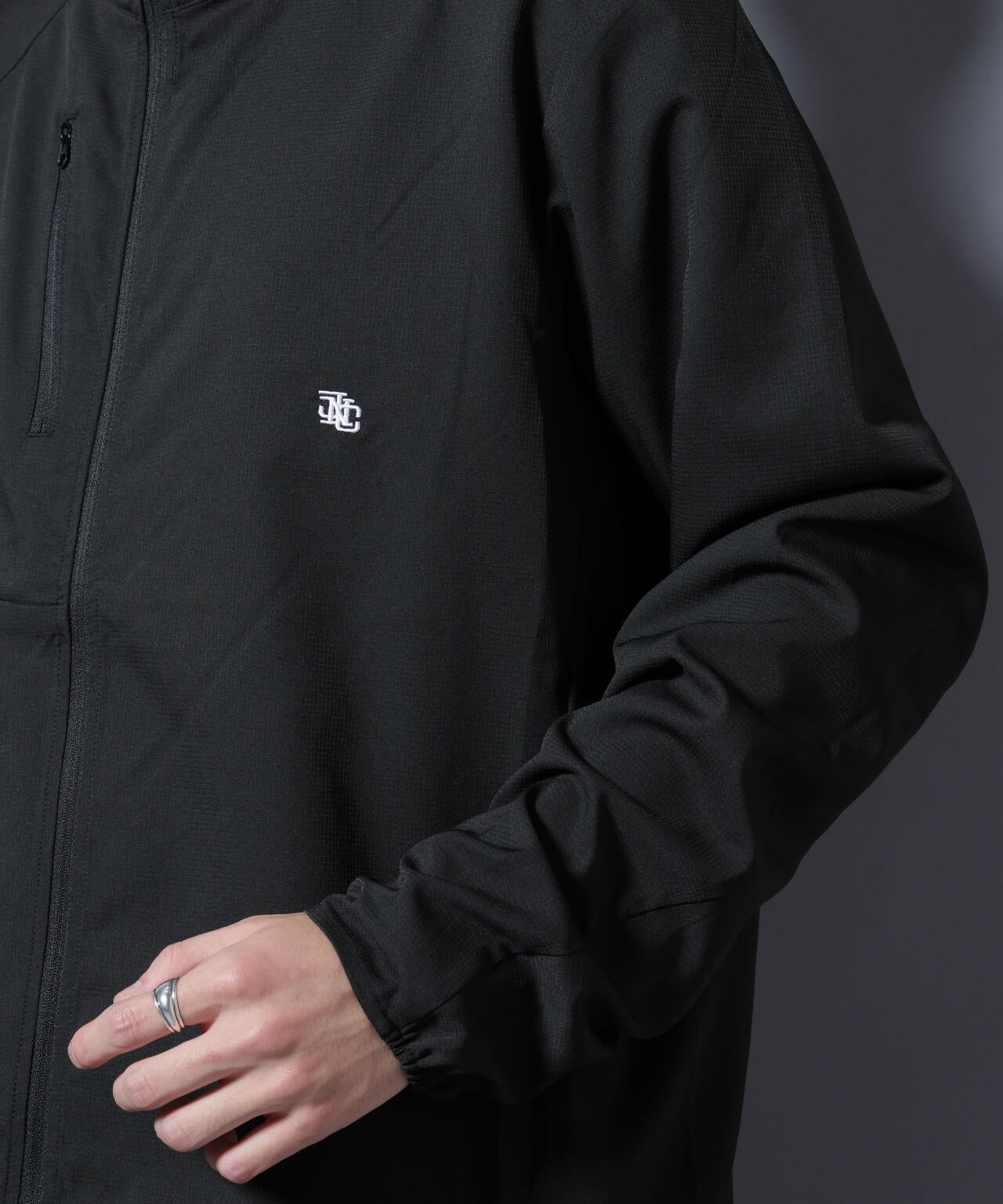 「NJ/CLUB」ワンポイントロゴトラックジャケット 6685212215