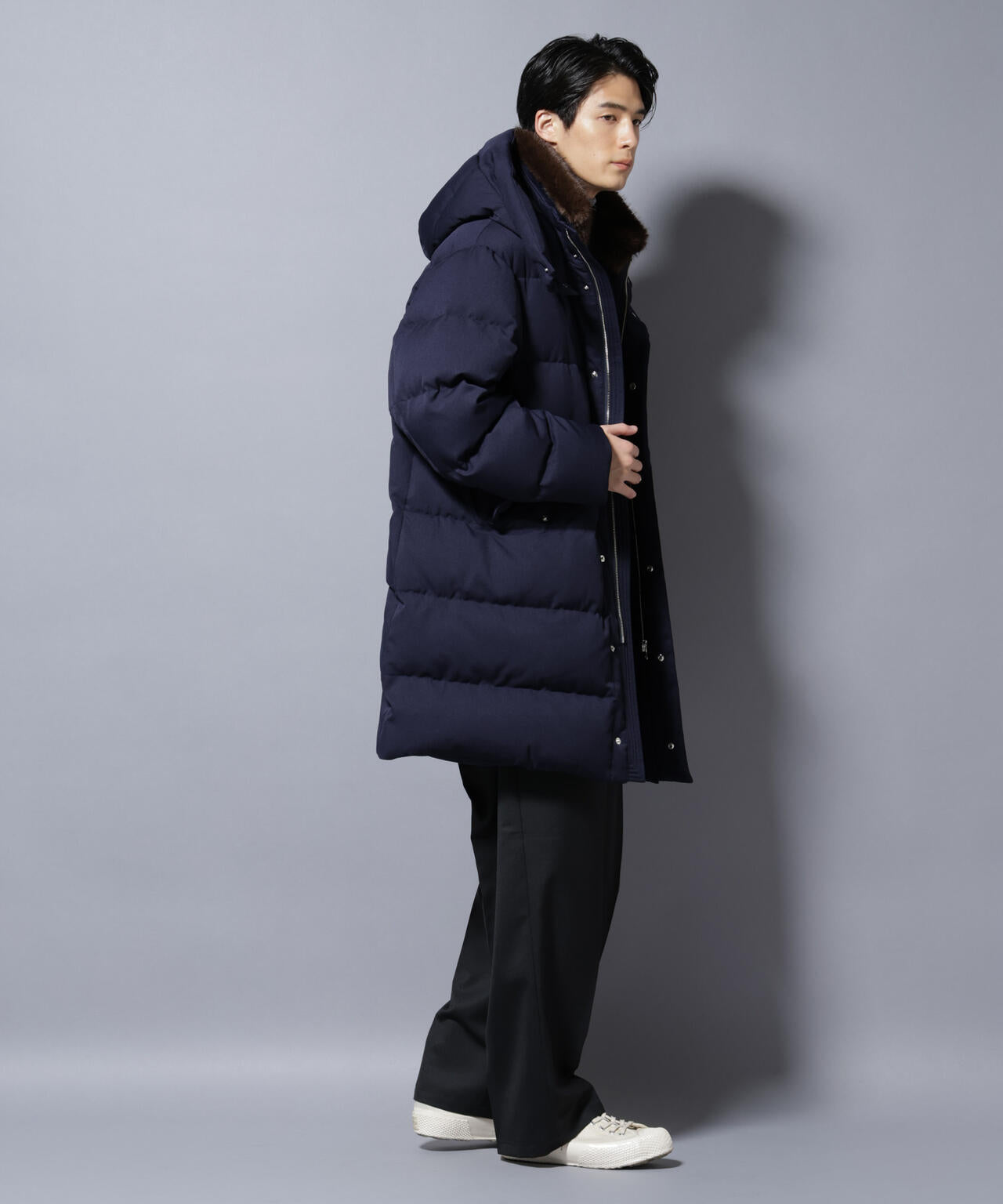 ナノユニバース×西川ダウン ラクーンファーロングダウン 36 西川ダウン(R)」フェイクファーカラーサージロングダウン