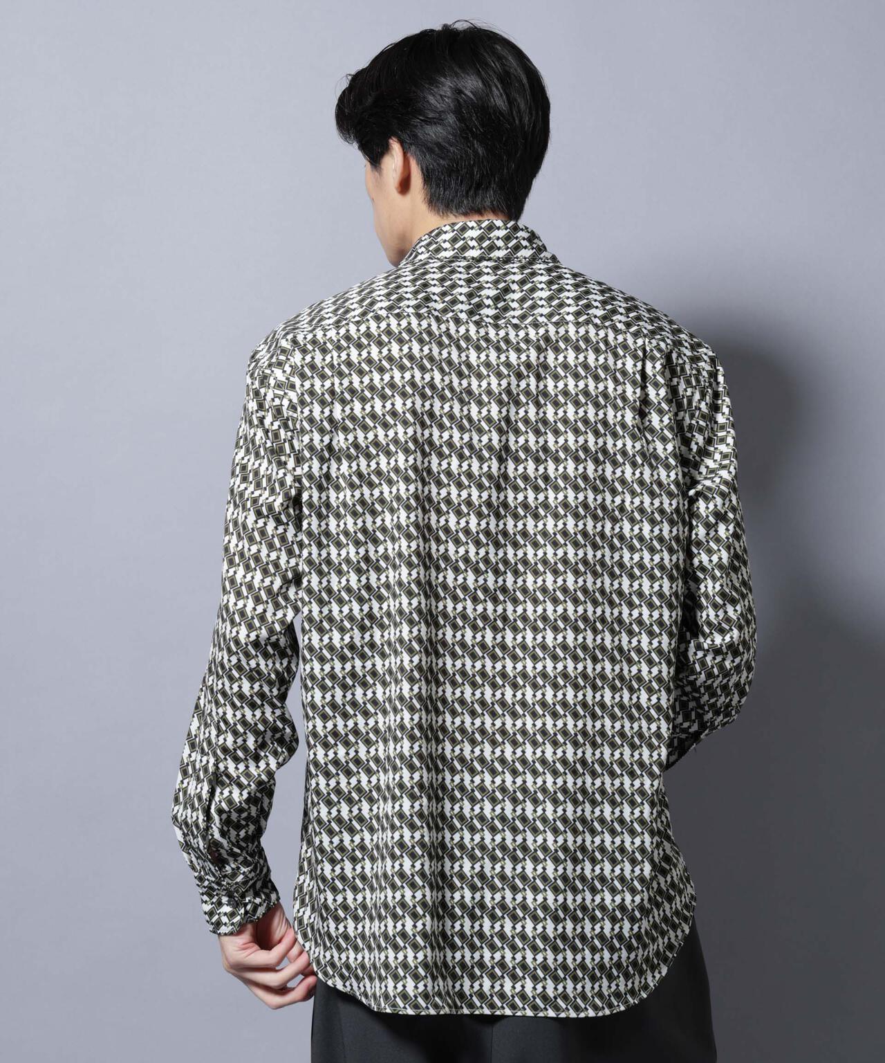 「EDITORIAL PRINT」シルキータッチシャツ 6685220215