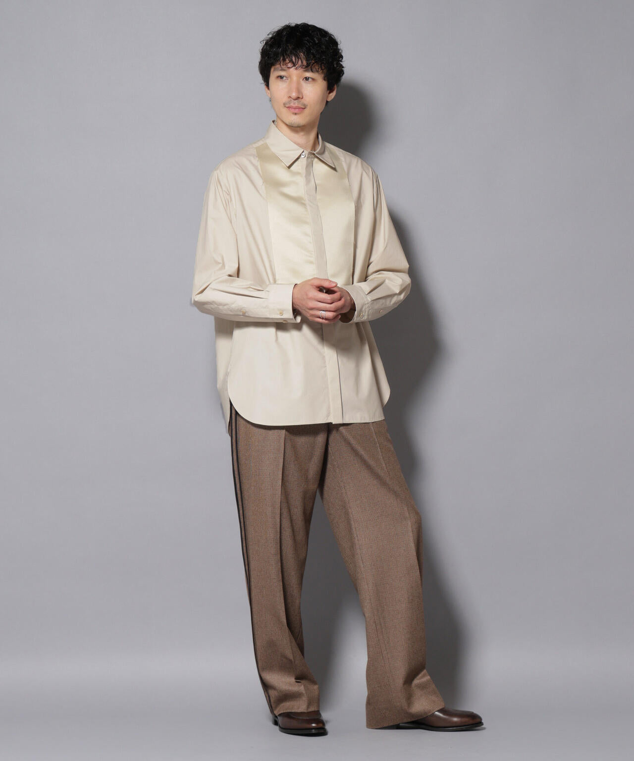 「ASSEMBLANC」シルク混ブザムシャツ 6685220223