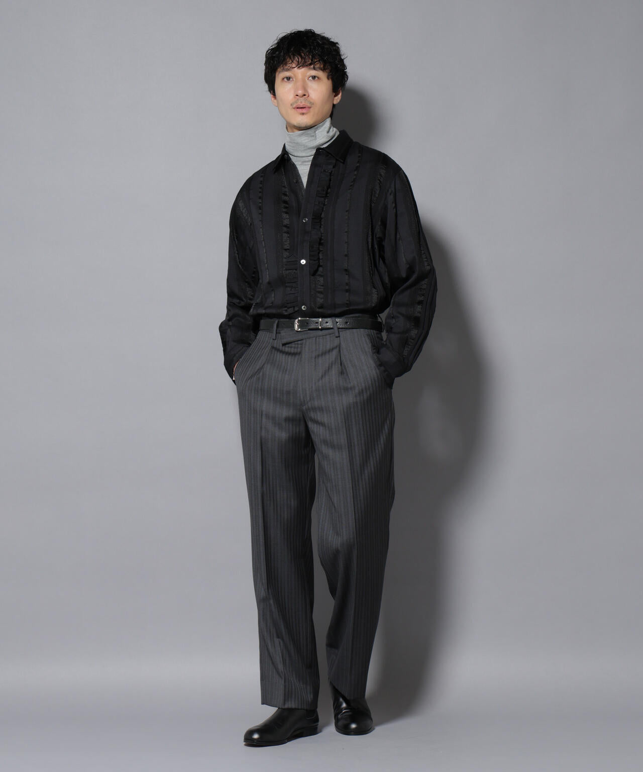 「ASSEMBLANC」タクタイルクロスフリルシャツ 6685220224