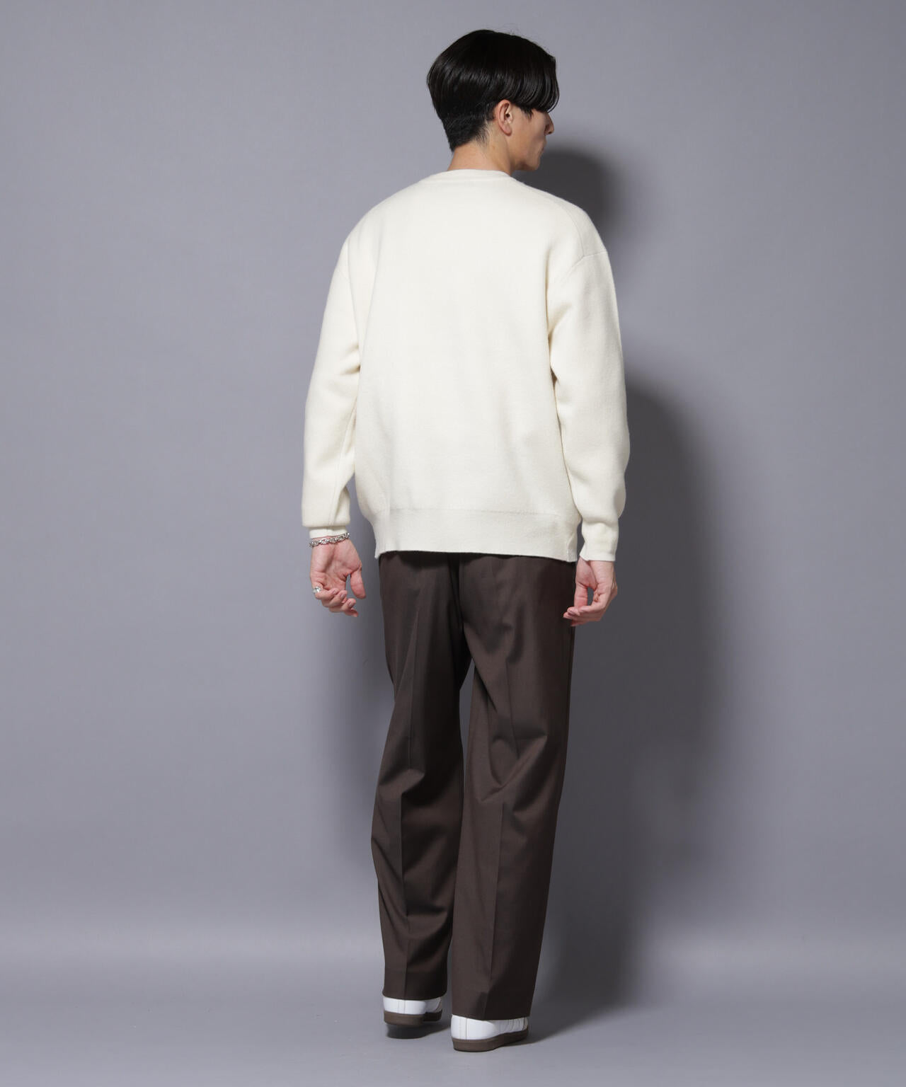 【最終価格】ウールカシミヤ クループルオーバー　ホワイト ウールカシミヤクルーネックプルオーバー