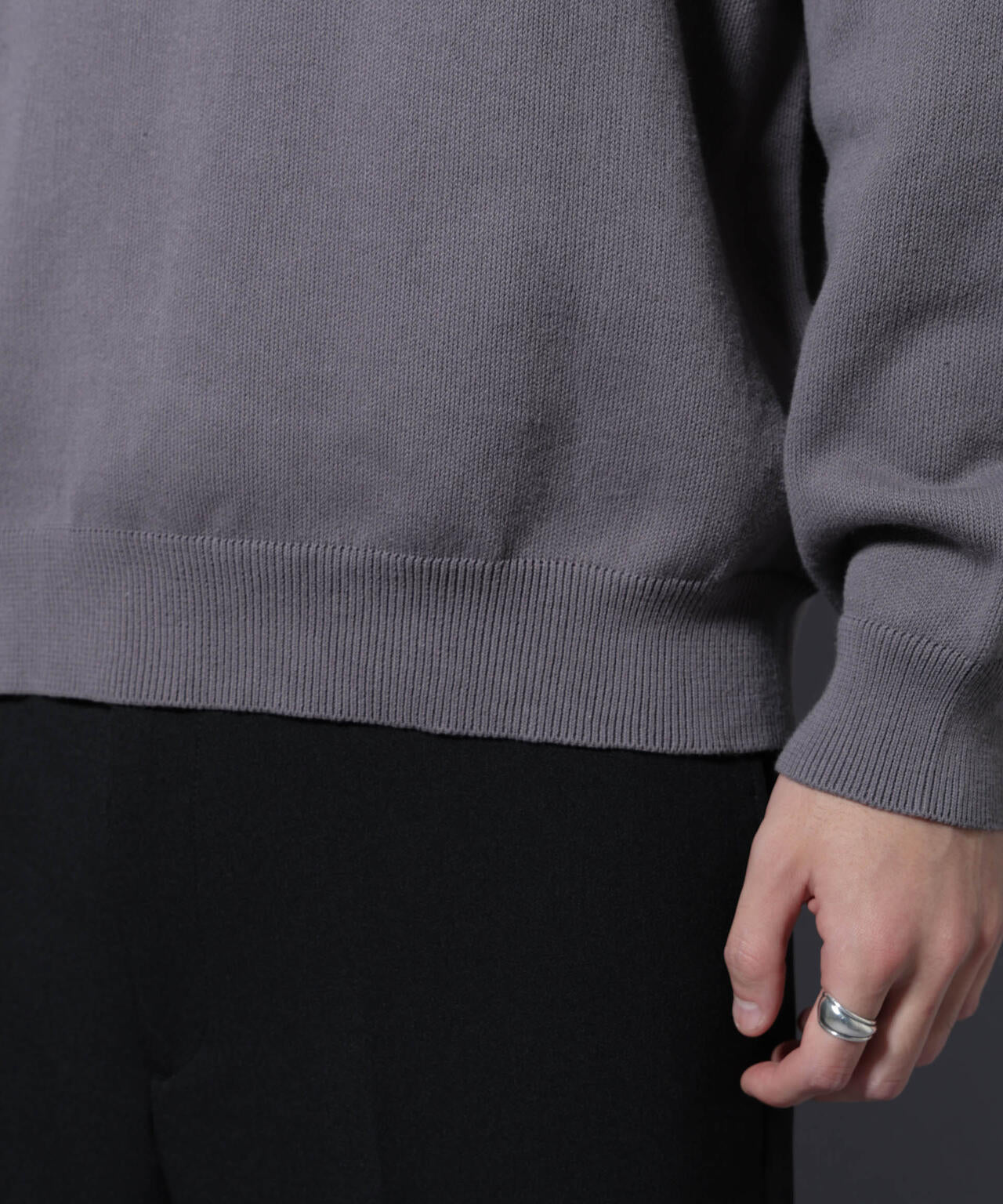 「大人のスウェット」コットンスウェットライクニット エルボーパッチクルーネック 6685222228