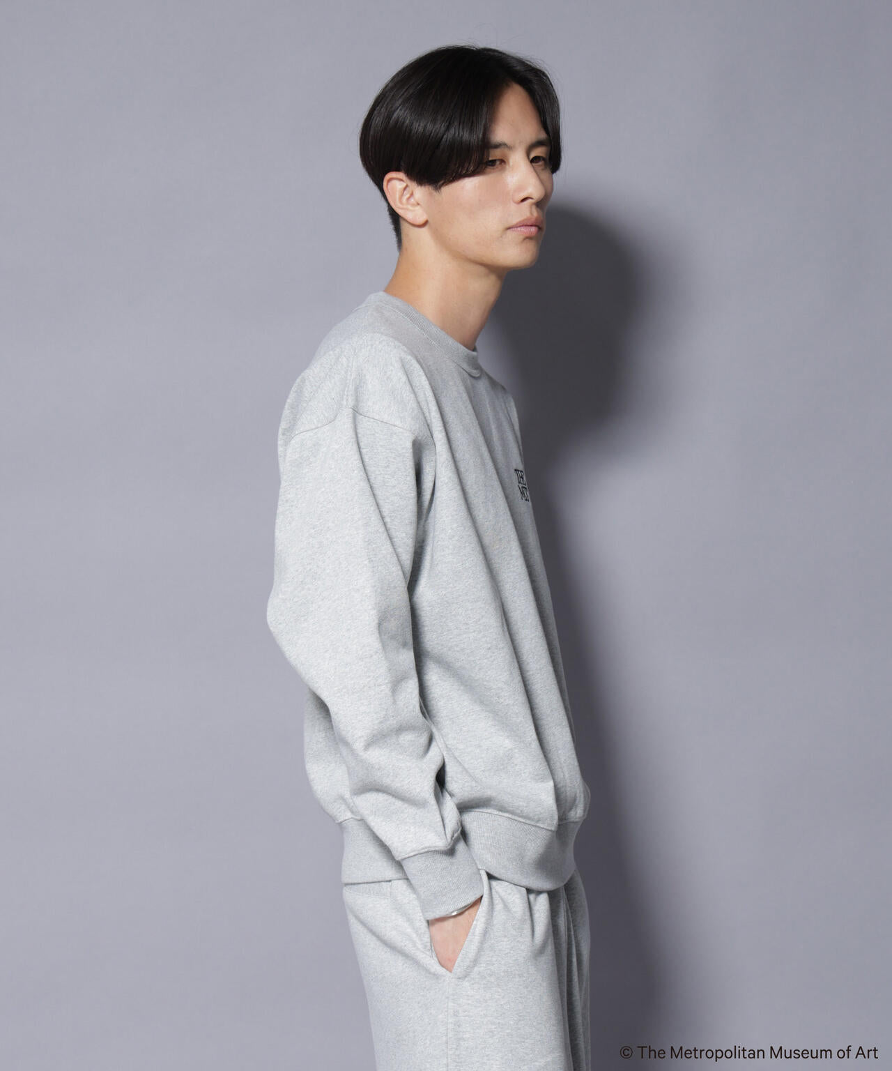 「The Met」ロゴ×アーカイブロゴ刺繍スウェット(セットアップ可) 6685223243
