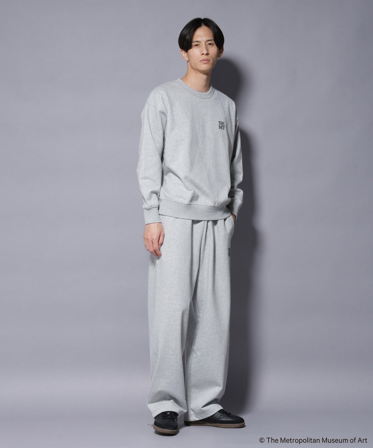 「The Met」ロゴ×アーカイブロゴ刺繍スウェット(セットアップ可) 6685223243