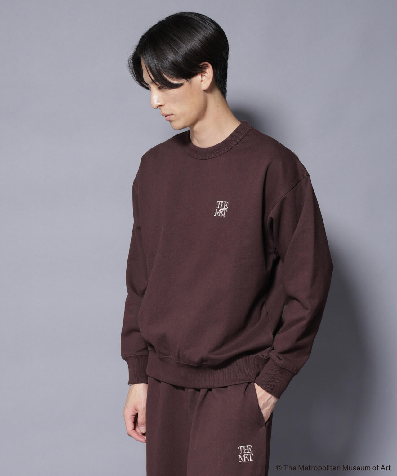 「The Met」ロゴ×アーカイブロゴ刺繍スウェット(セットアップ可) 6685223243