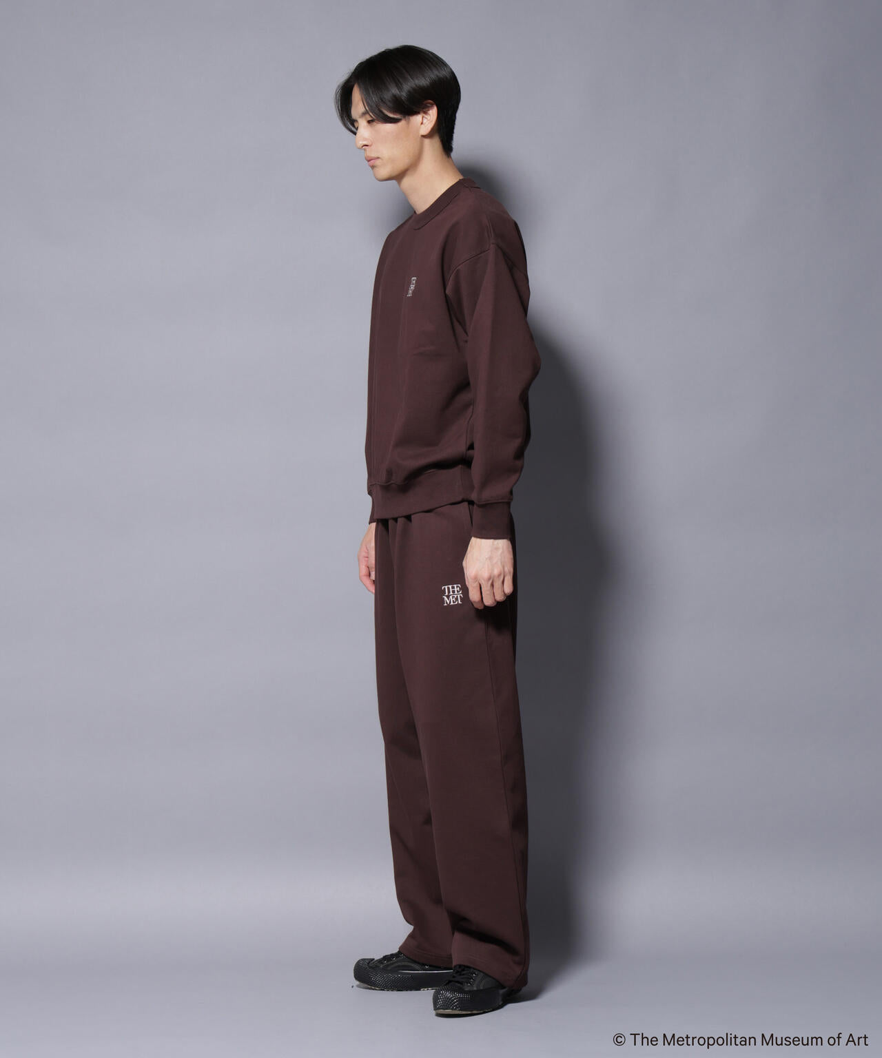 The Met」ロゴ×アーカイブロゴ刺繍スウェット(セットアップ可)