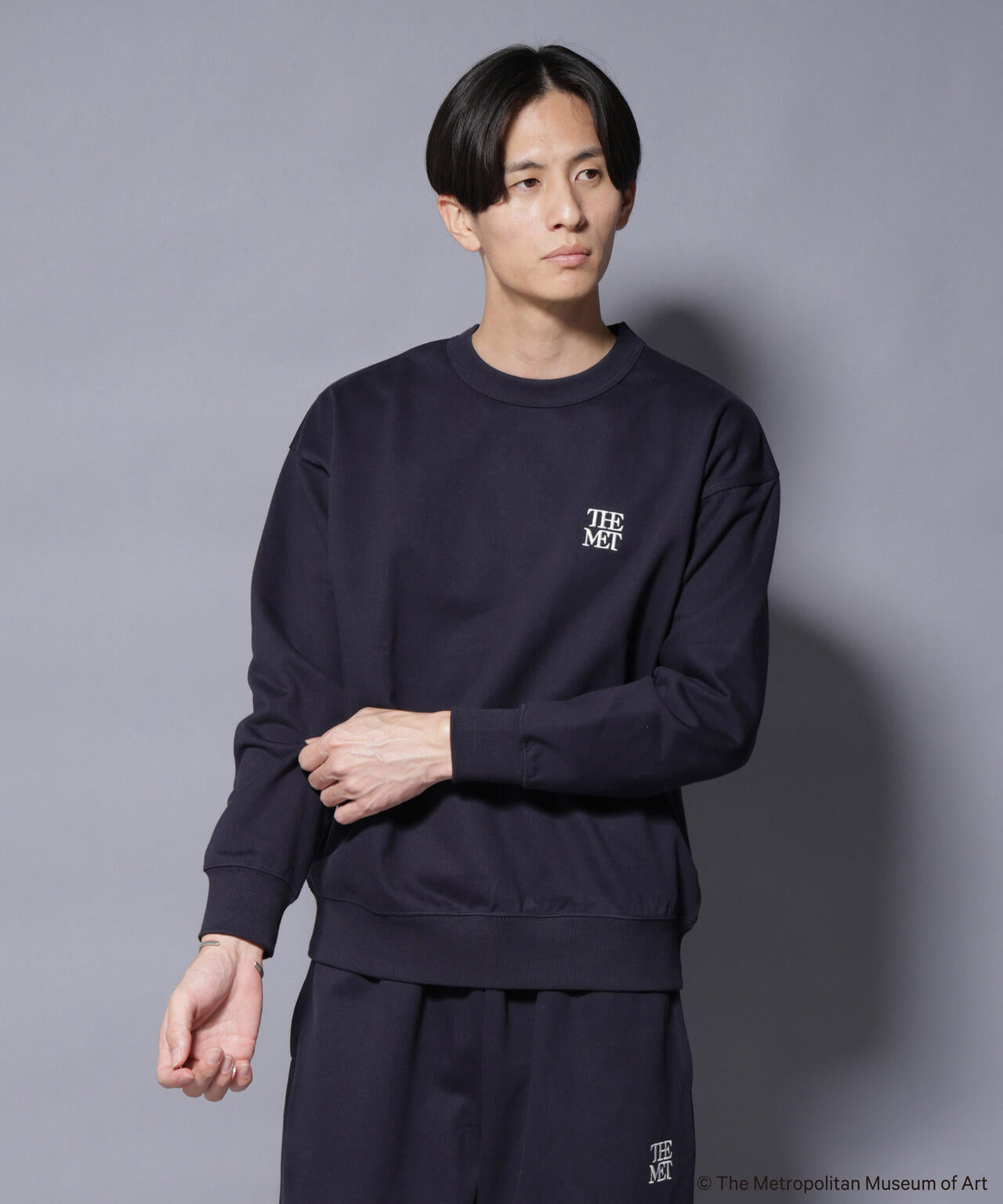 「The Met」ロゴ×アーカイブロゴ刺繍スウェット(セットアップ可) 6685223243